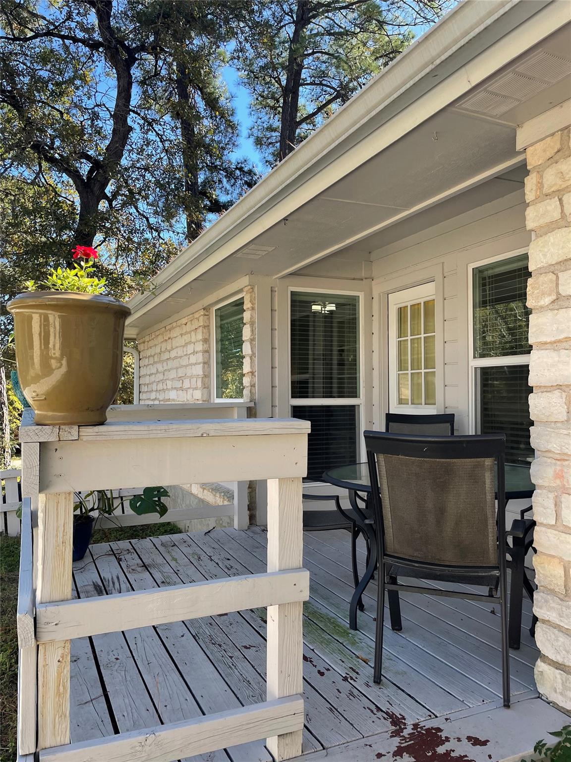 110 N Kanaio Dr # B, Bastrop, TX 78602