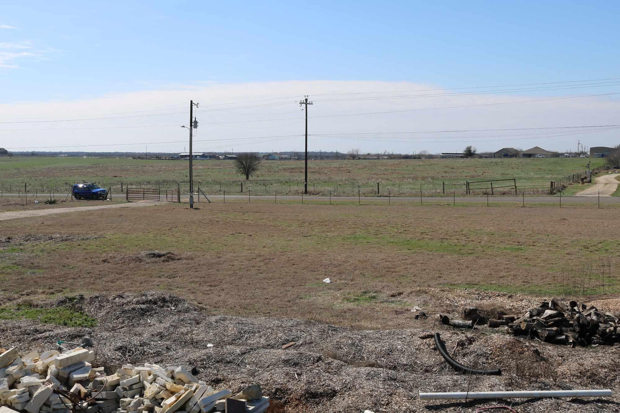 1700 Williamson Rd, Lockhart, TX 78644