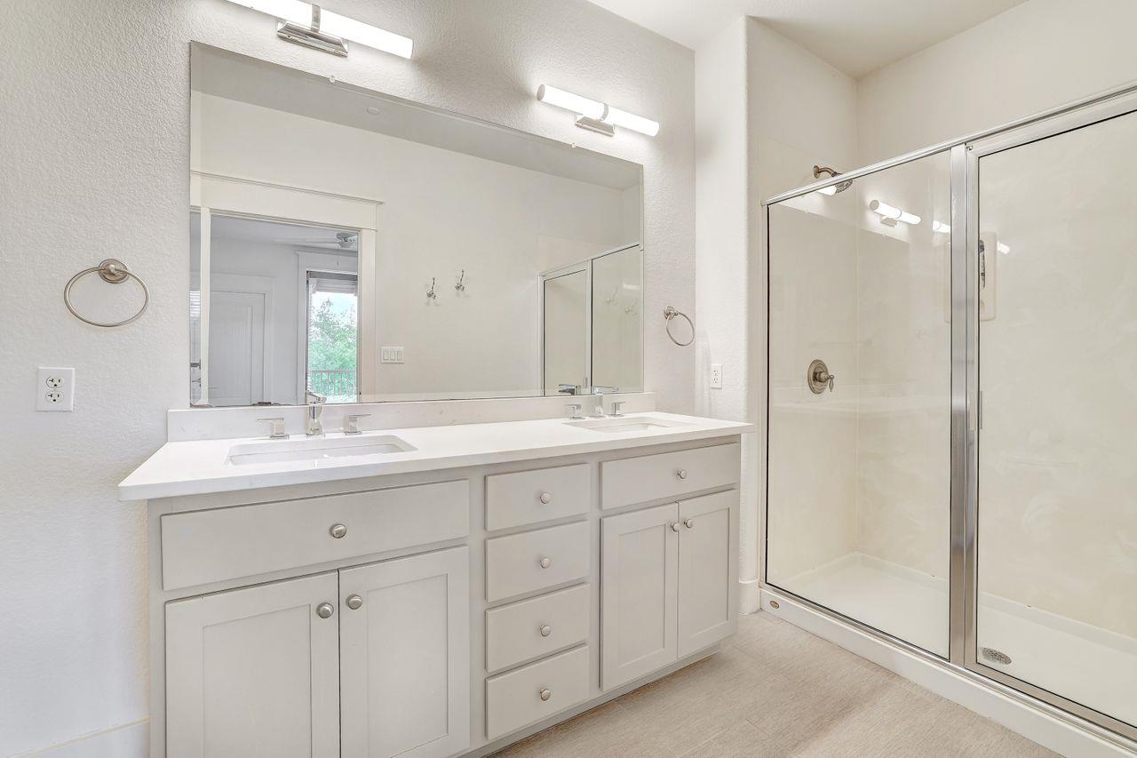 6712 Lantern View Dr # 303, Jonestown, TX 78645