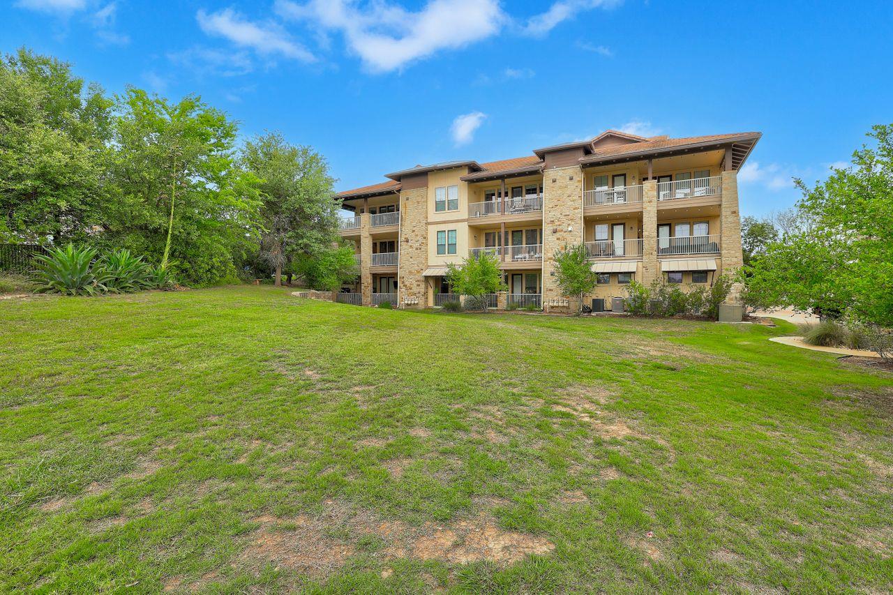 6712 Lantern View Dr # 303, Jonestown, TX 78645