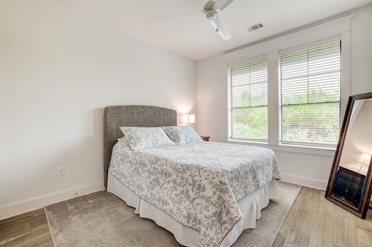 6712 Lantern View Dr # 303, Jonestown, TX 78645