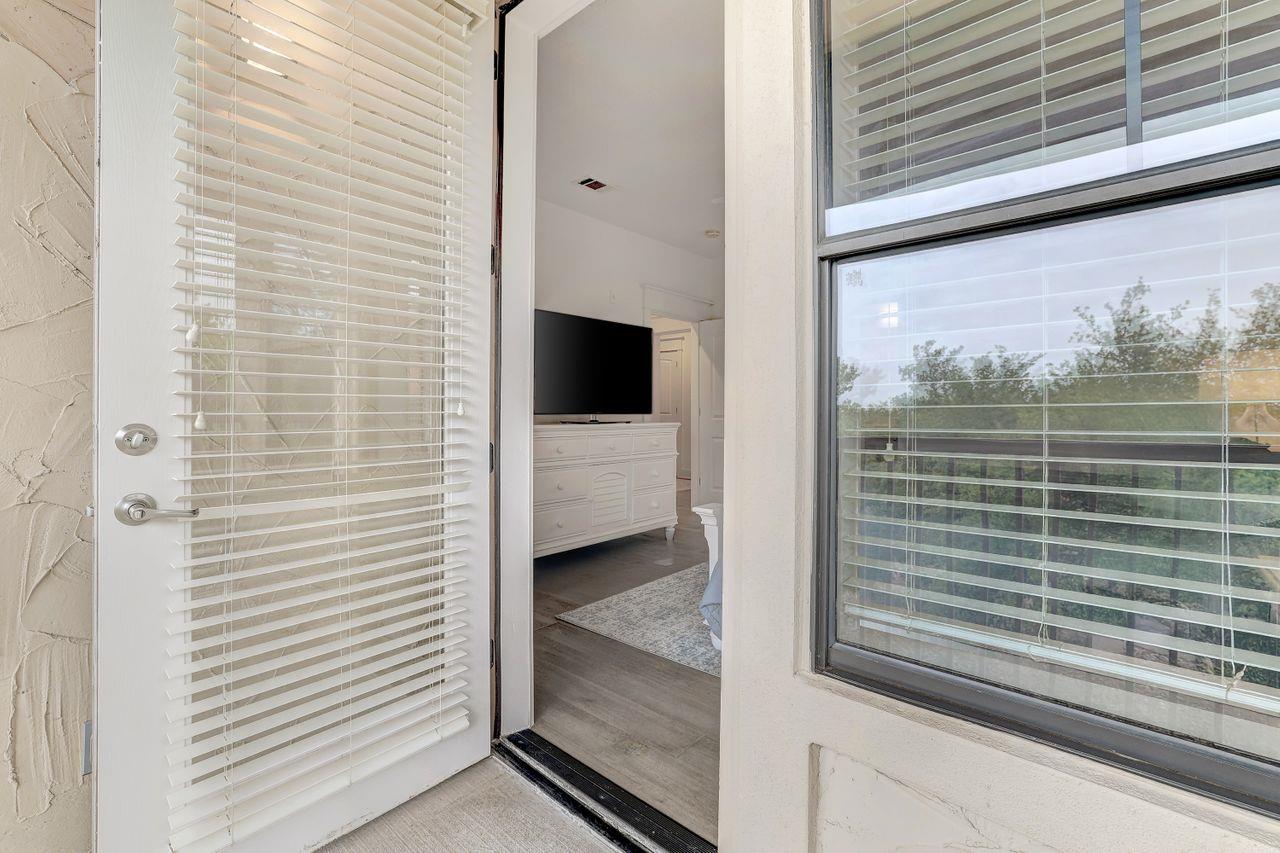 6712 Lantern View Dr # 303, Jonestown, TX 78645