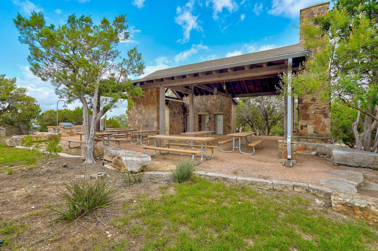 6712 Lantern View Dr # 303, Jonestown, TX 78645