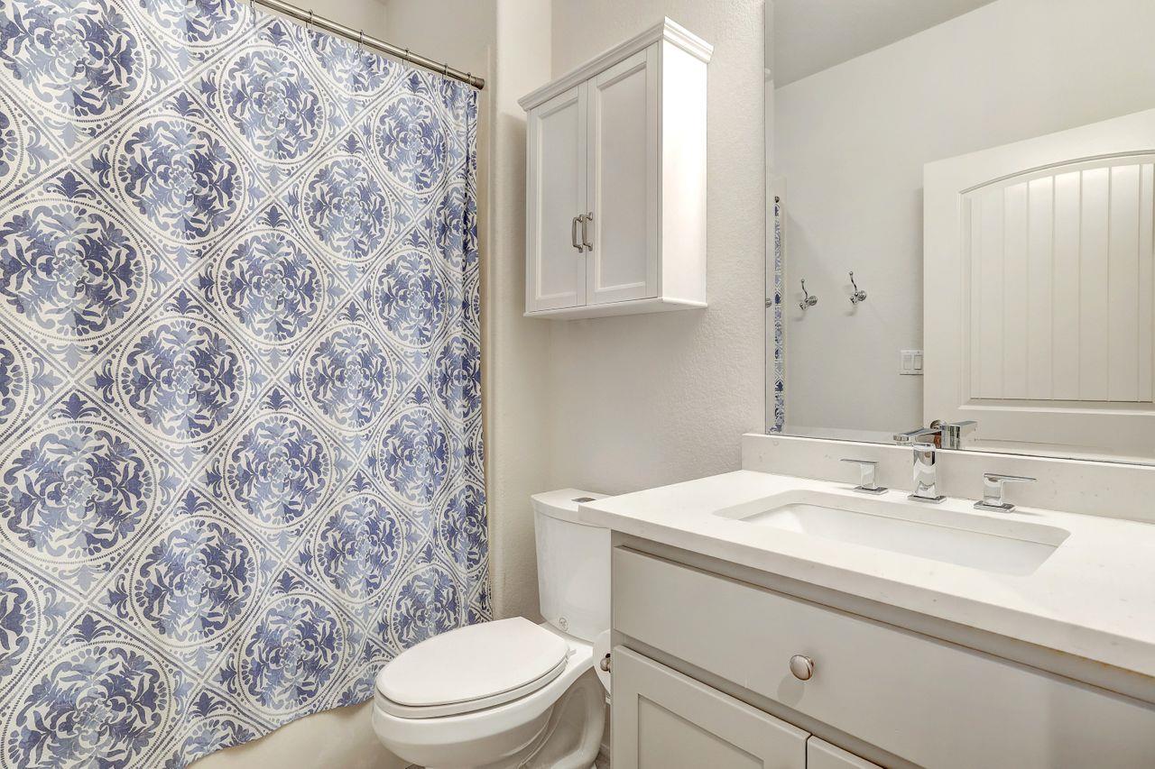 6712 Lantern View Dr # 303, Jonestown, TX 78645