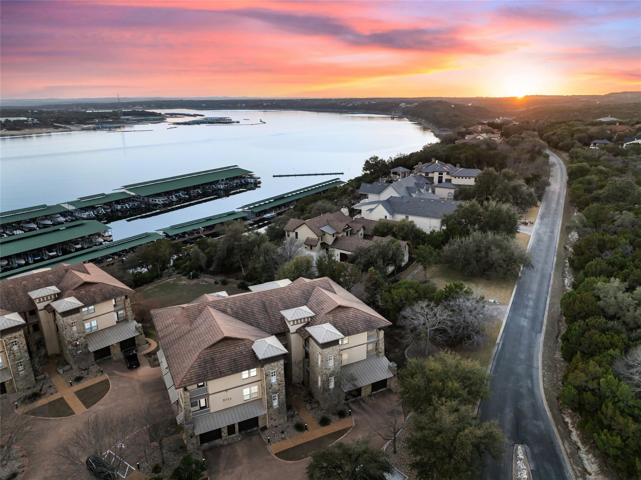 6712 Lantern View Dr # 303, Jonestown, TX 78645