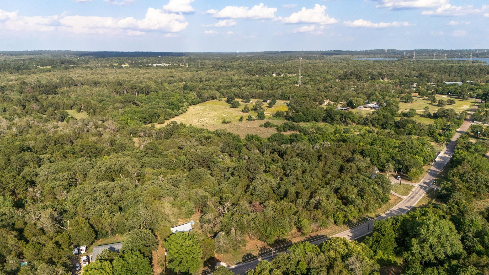 000 Green Valley Dr, Bastrop, TX 78602