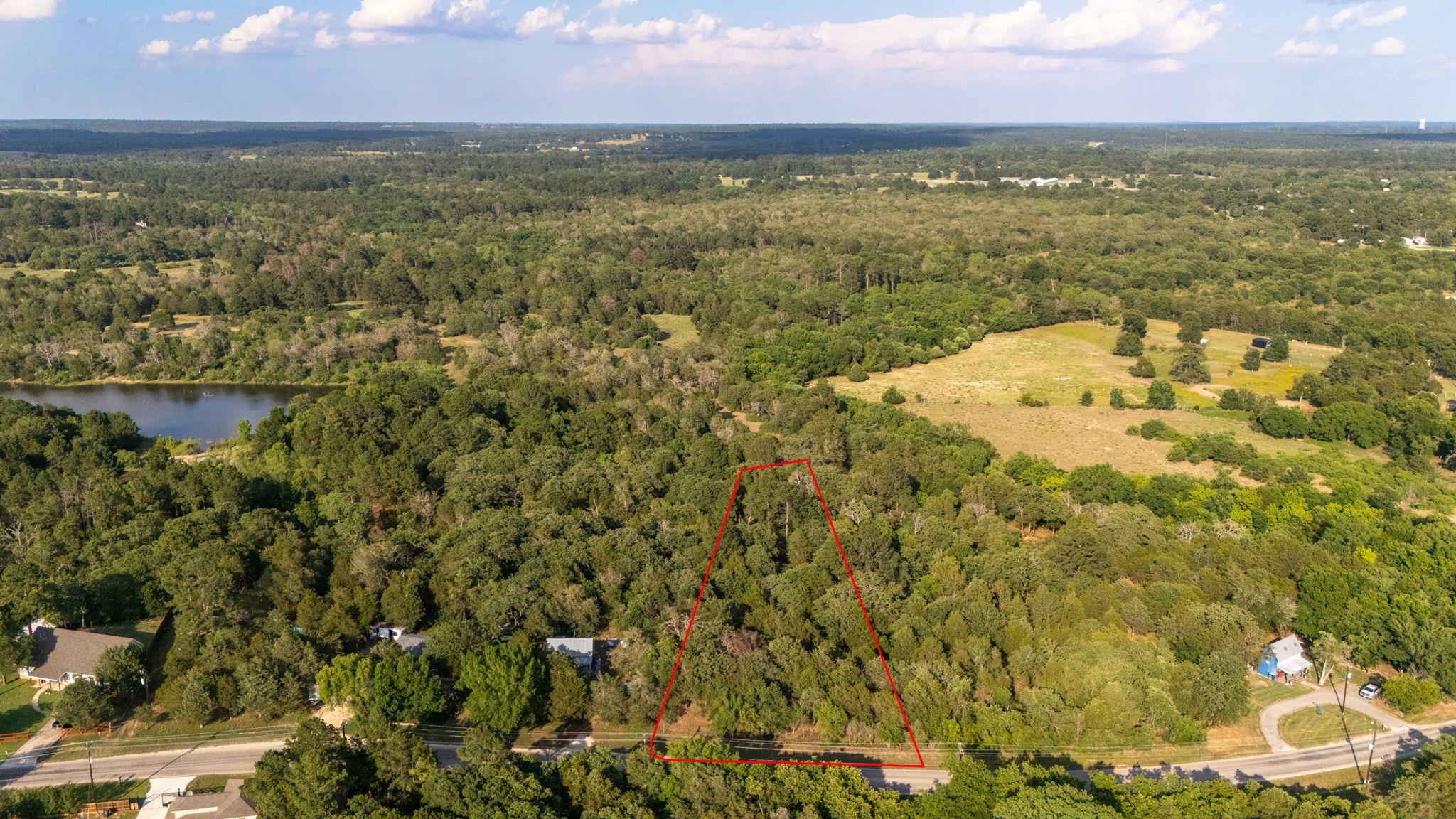 000 Green Valley Dr, Bastrop, TX 78602