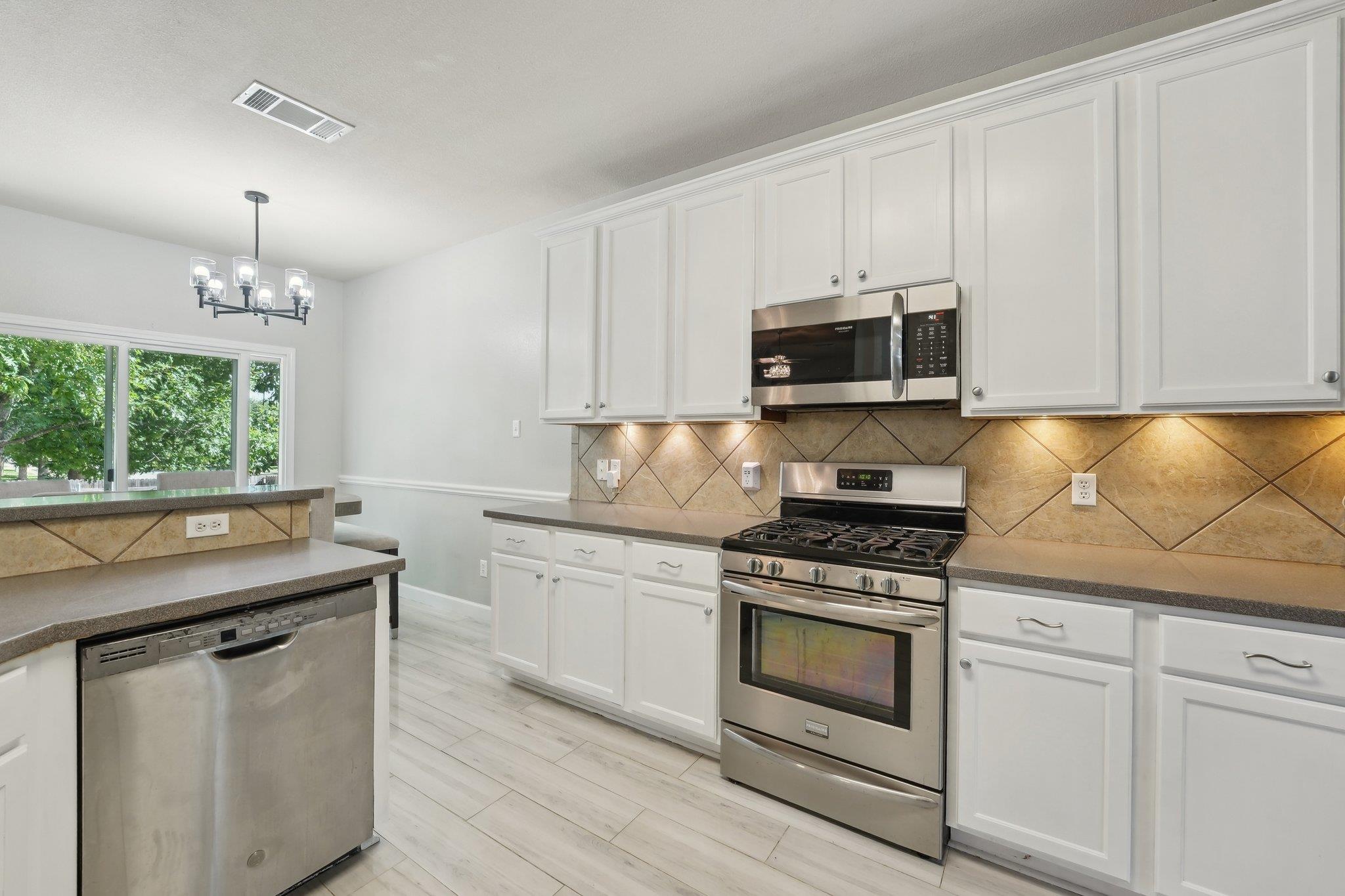 504 Chaparral Dr, Leander, TX 78641