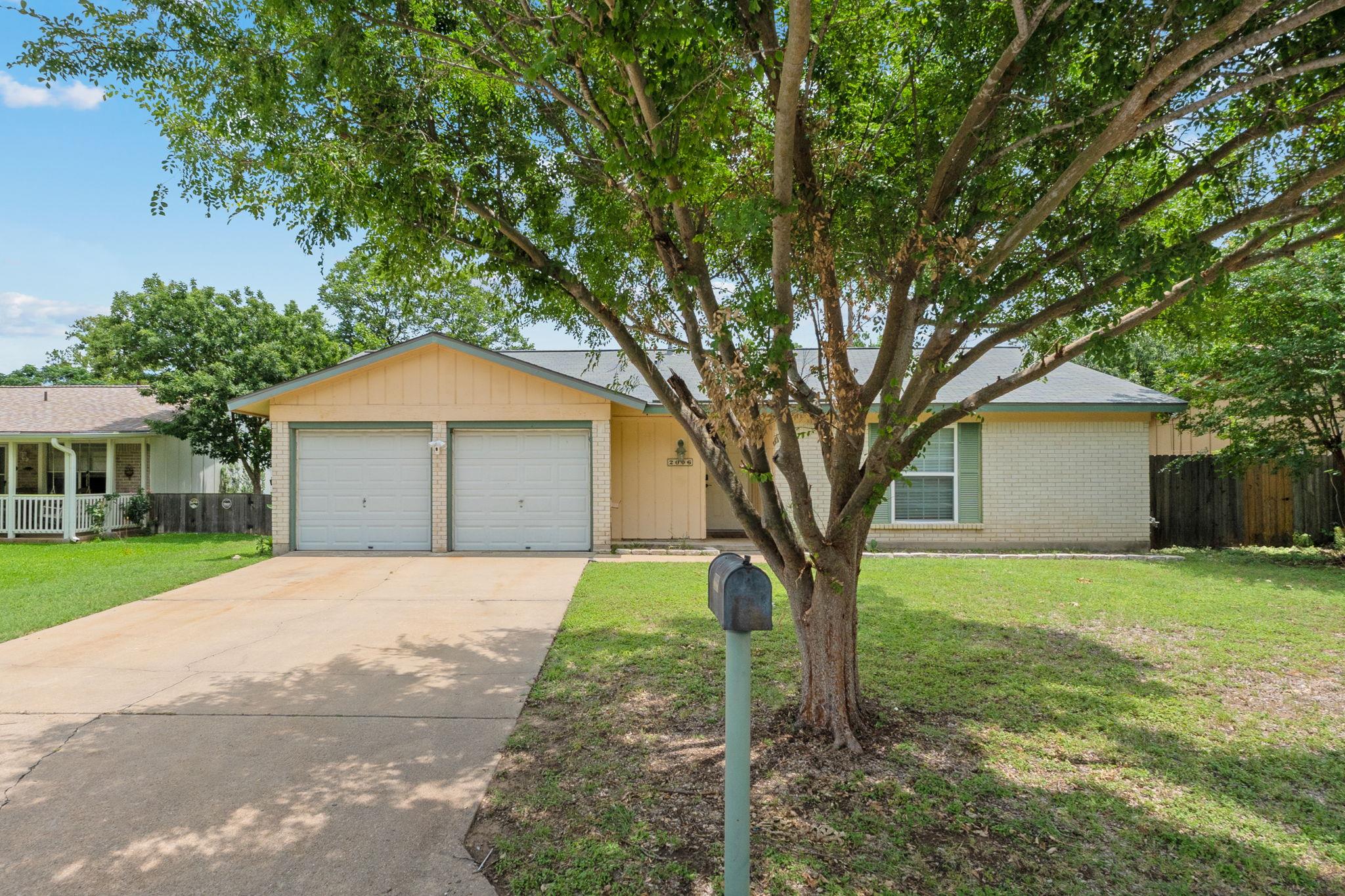 2006 Heathwood Cir, Round Rock, TX 78664