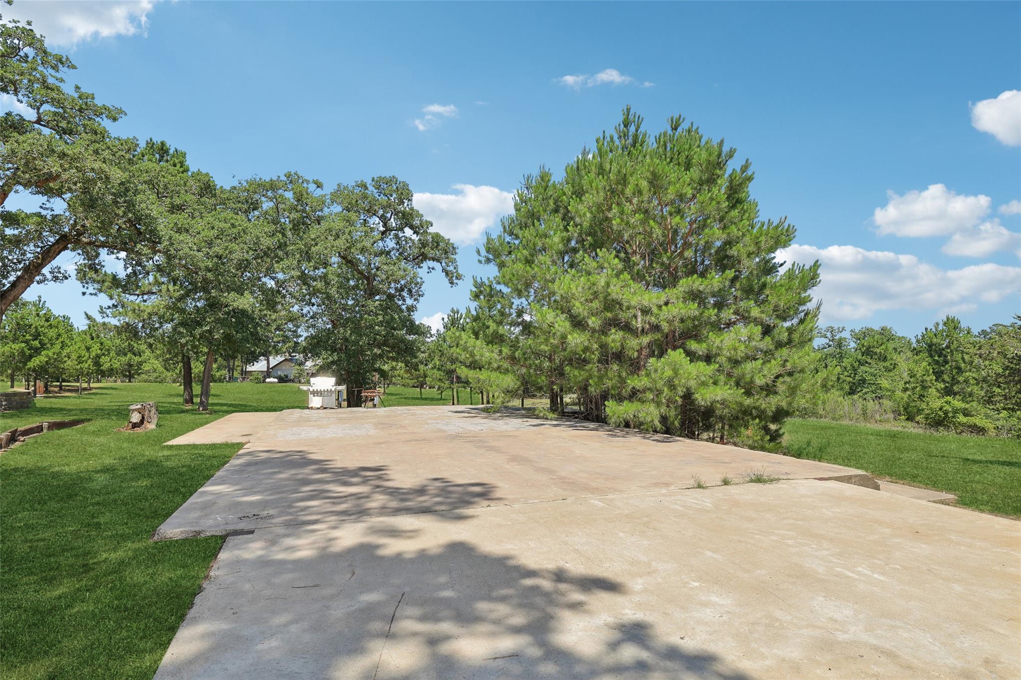 129 Country Air Dr, Bastrop, TX 78602