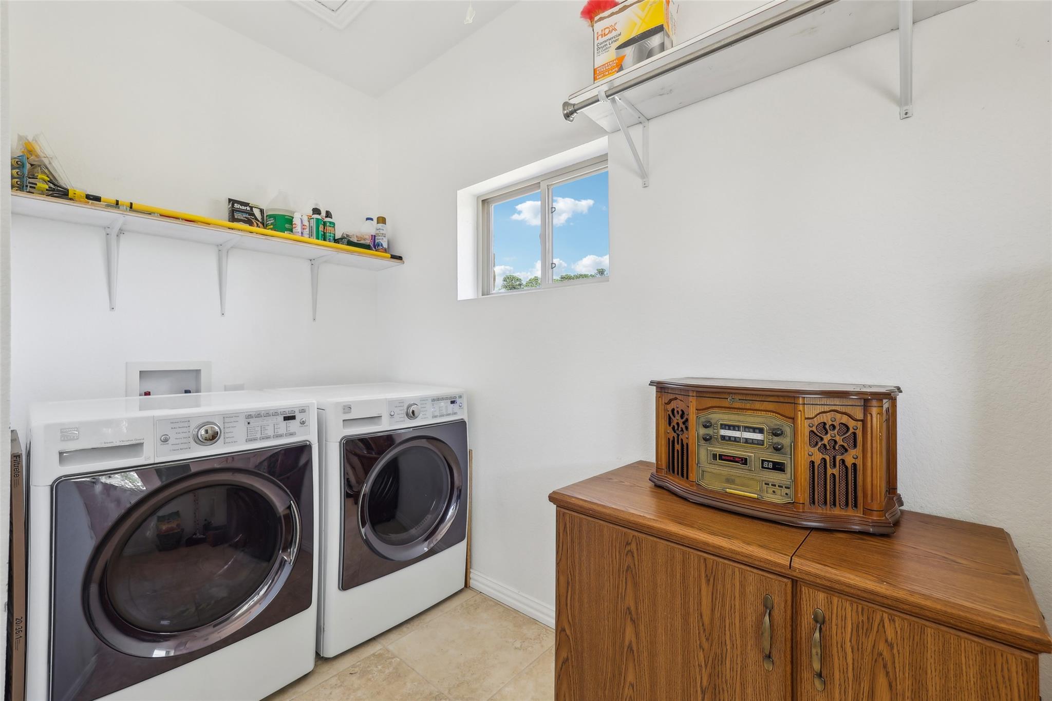 129 Country Air Dr, Bastrop, TX 78602