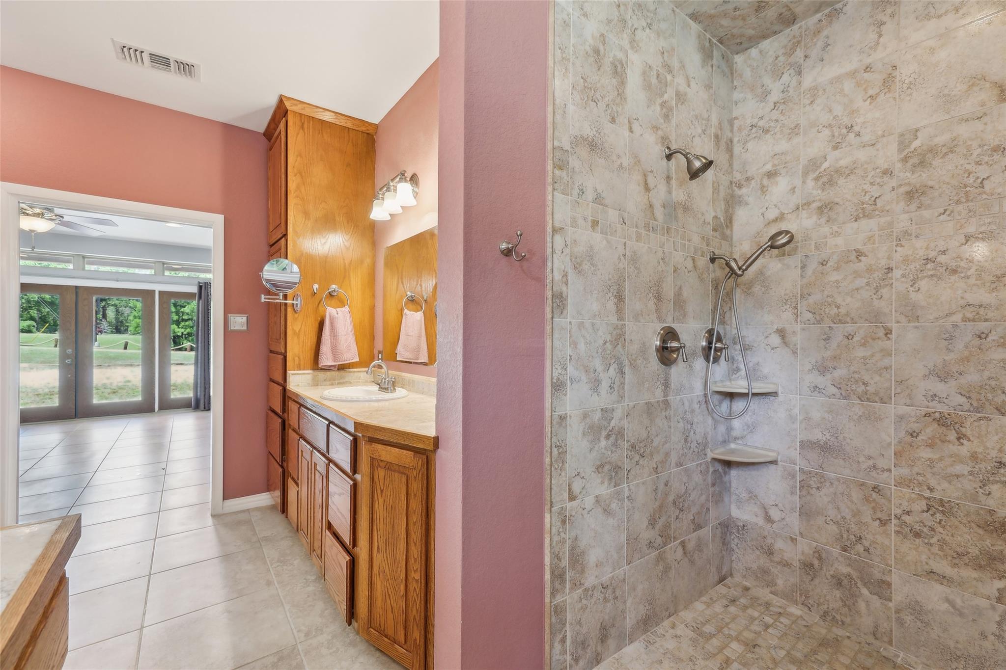 129 Country Air Dr, Bastrop, TX 78602