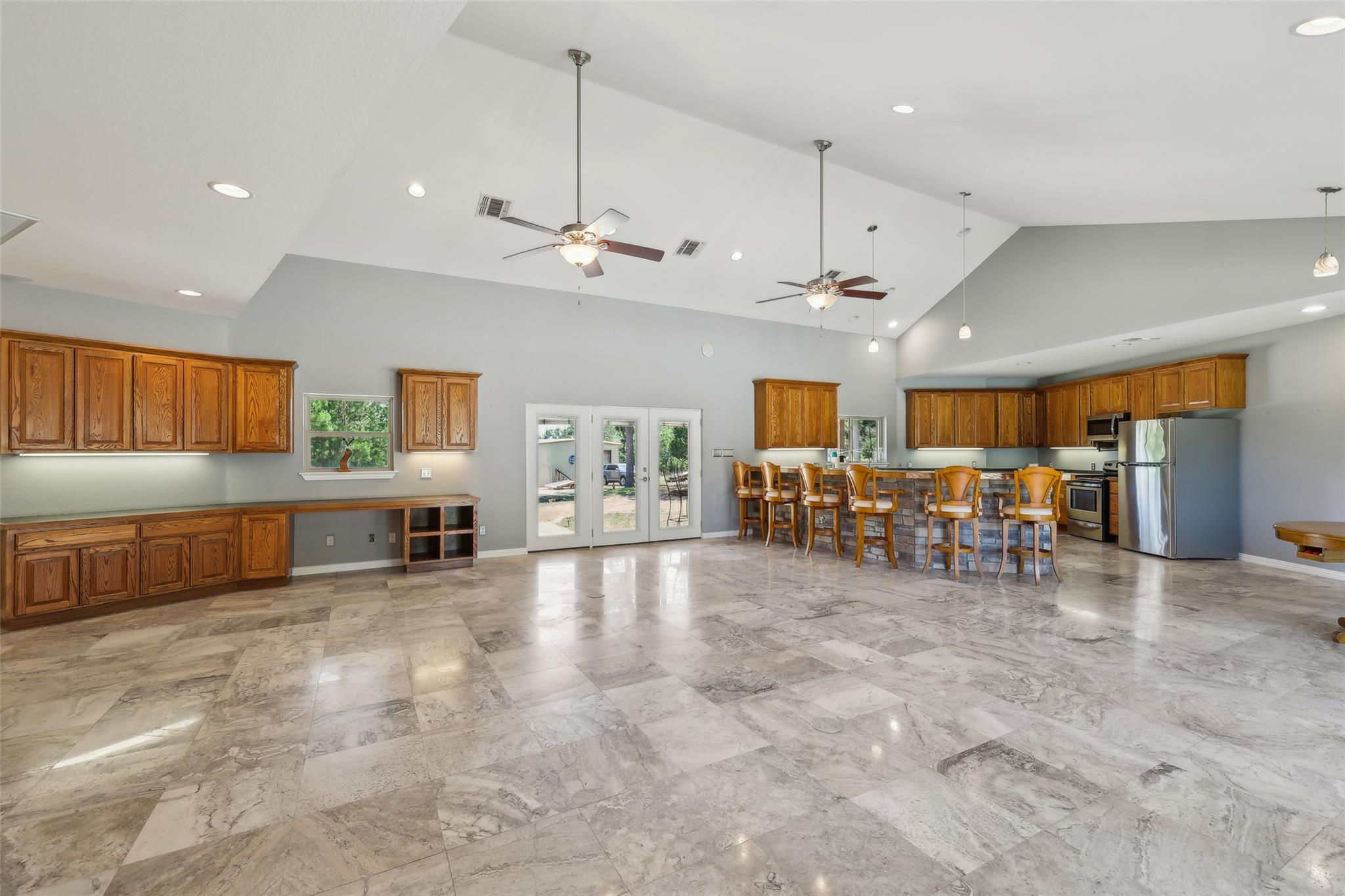 129 Country Air Dr, Bastrop, TX 78602