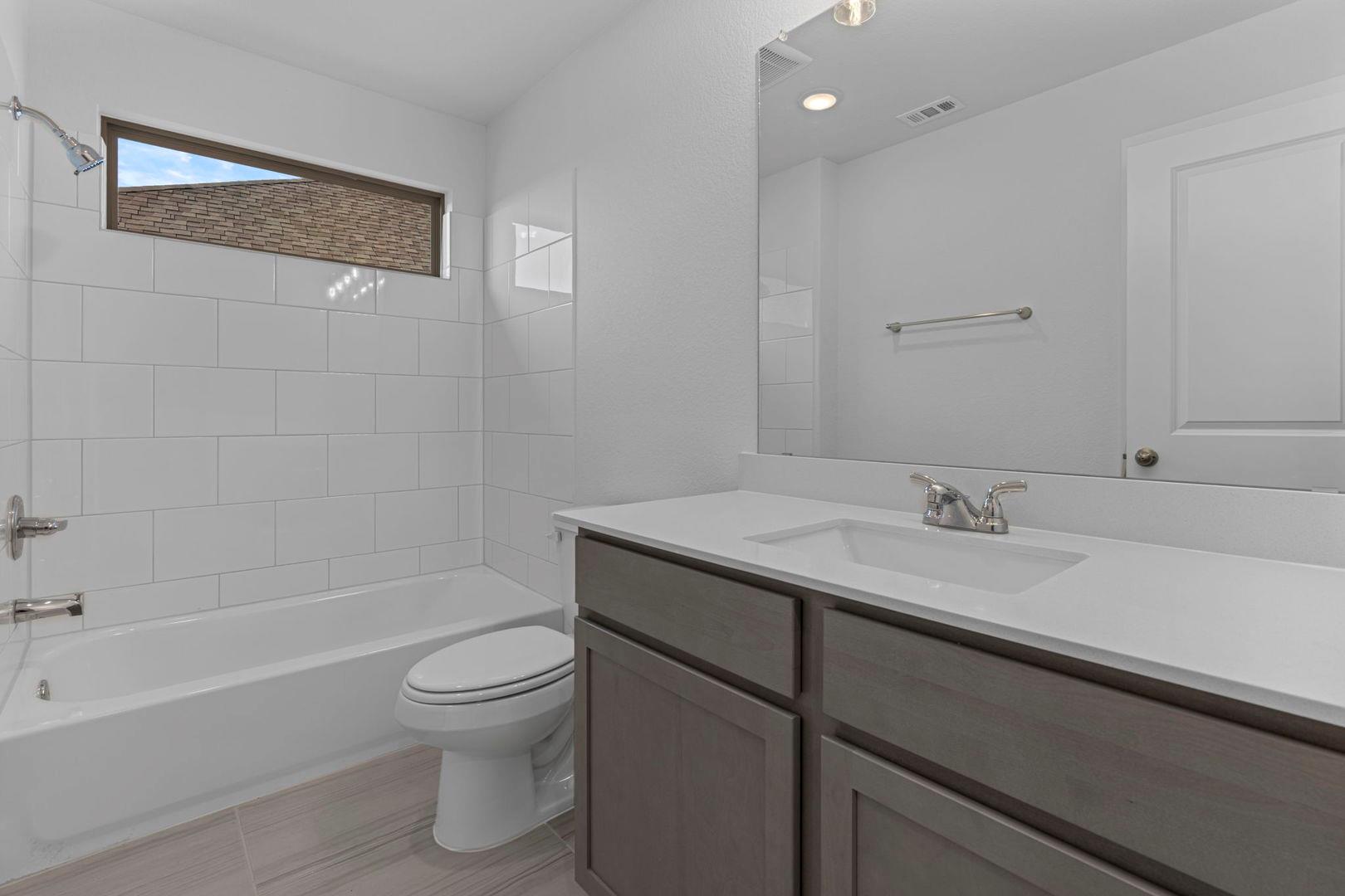 408 Bloomington Loop, Hutto, TX 78634