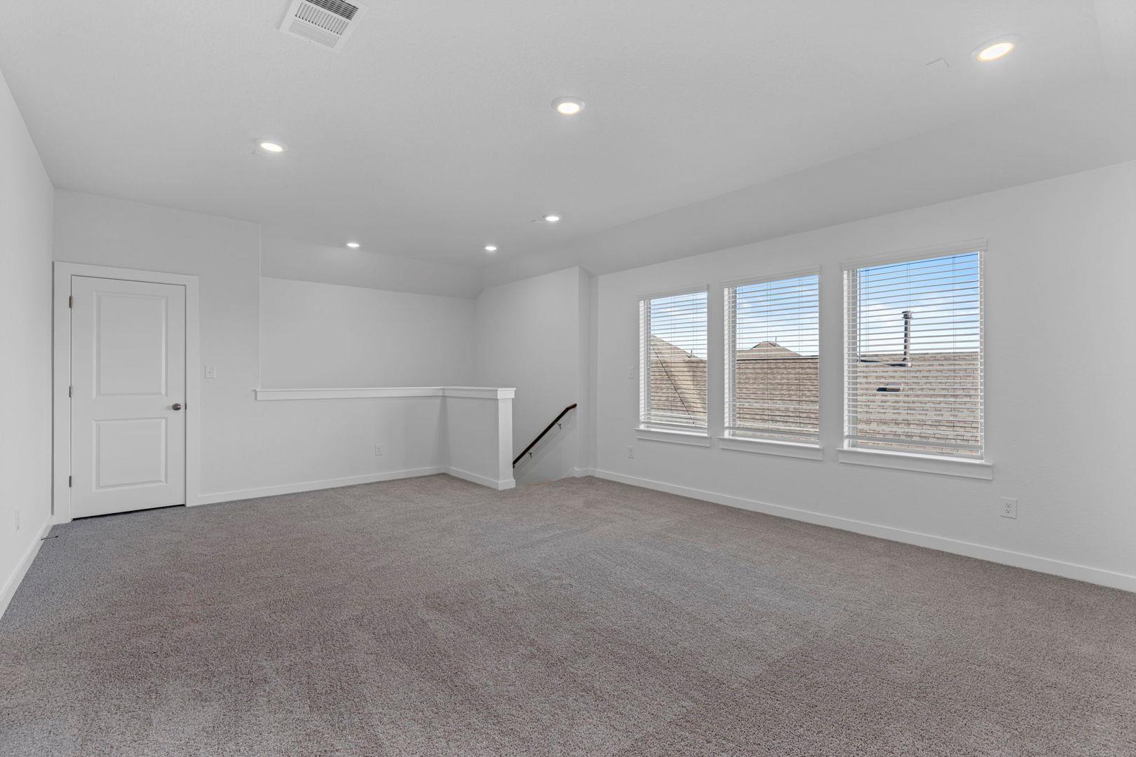 408 Bloomington Loop, Hutto, TX 78634