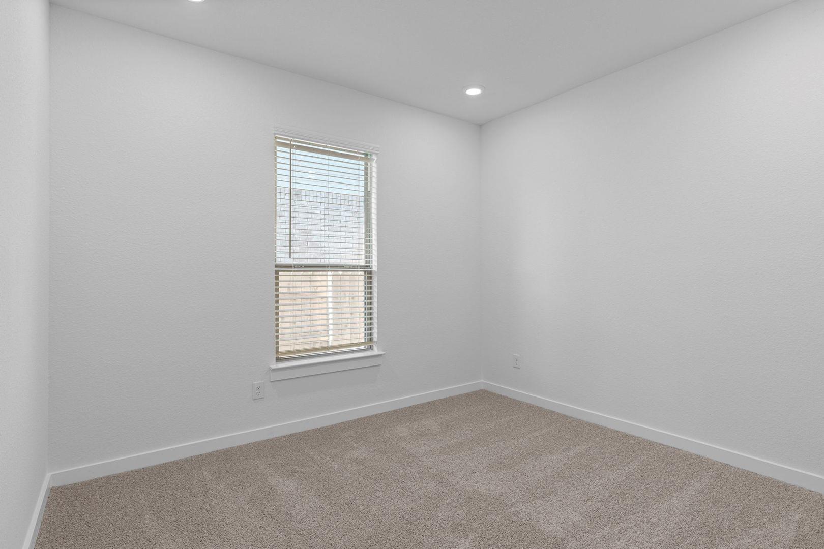 408 Bloomington Loop, Hutto, TX 78634