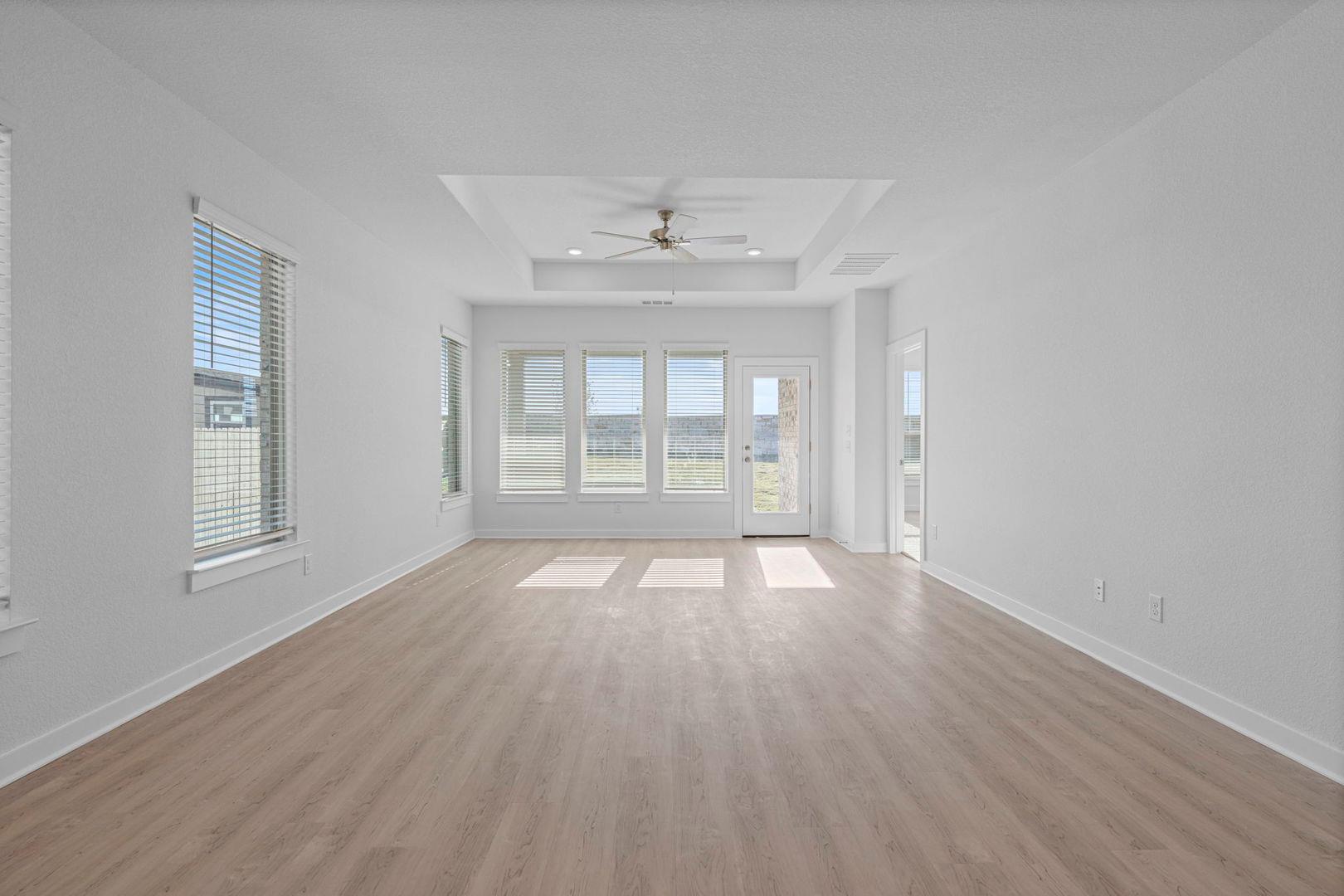 408 Bloomington Loop, Hutto, TX 78634