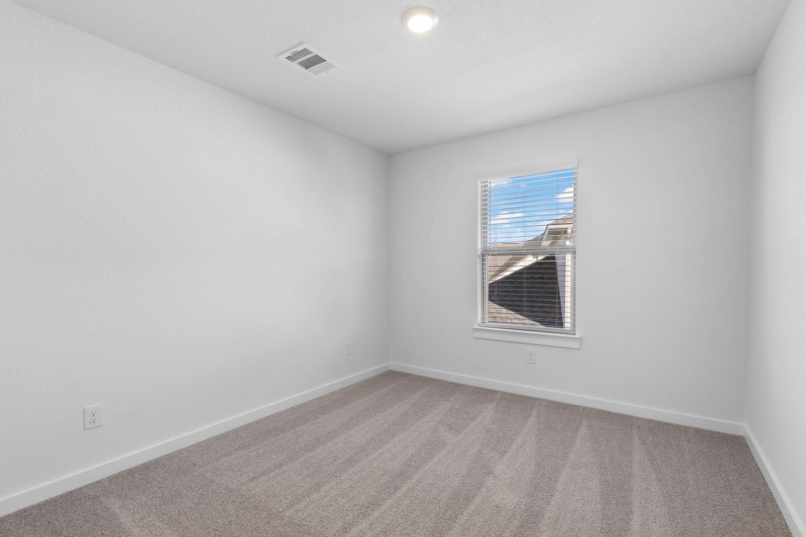 501 Bloomington Loop, Hutto, TX 78634