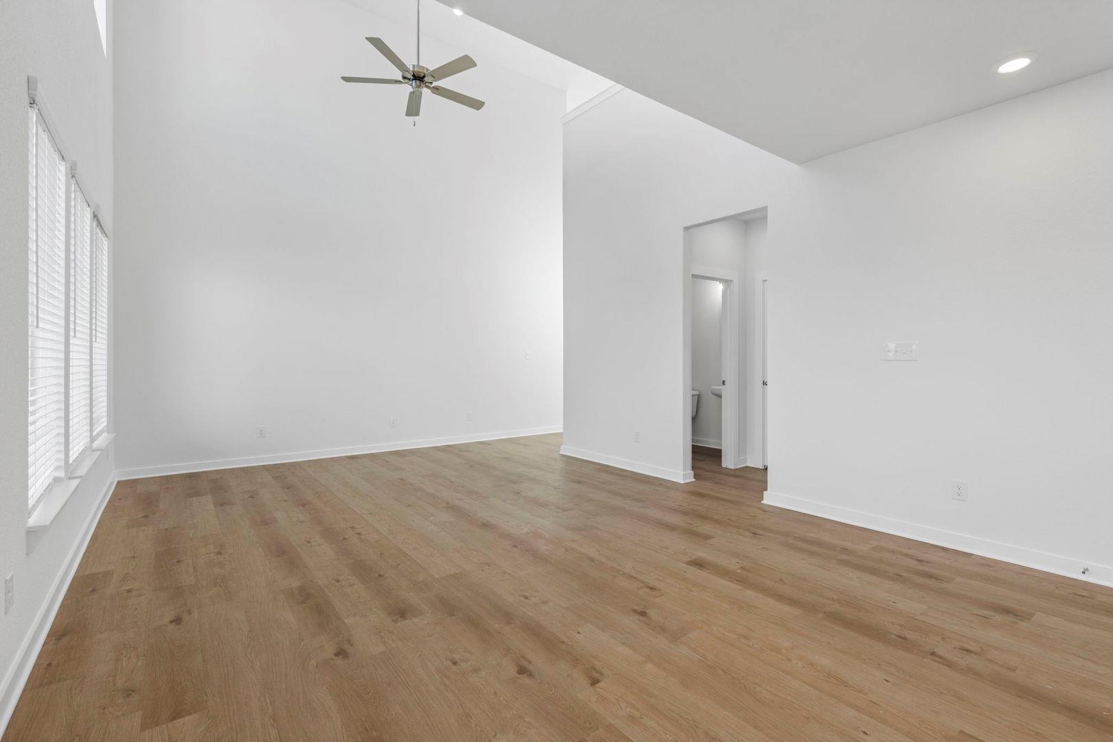 501 Bloomington Loop, Hutto, TX 78634