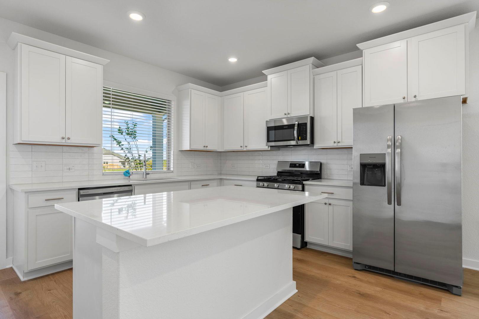 501 Bloomington Loop, Hutto, TX 78634