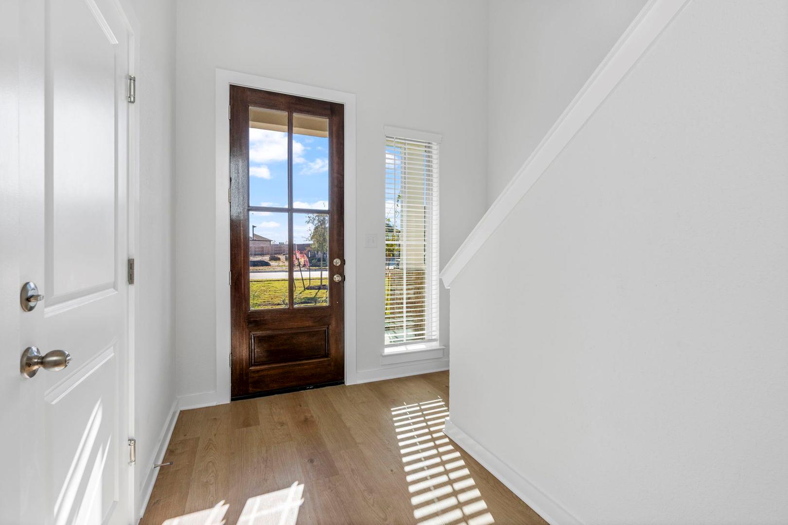 501 Bloomington Loop, Hutto, TX 78634