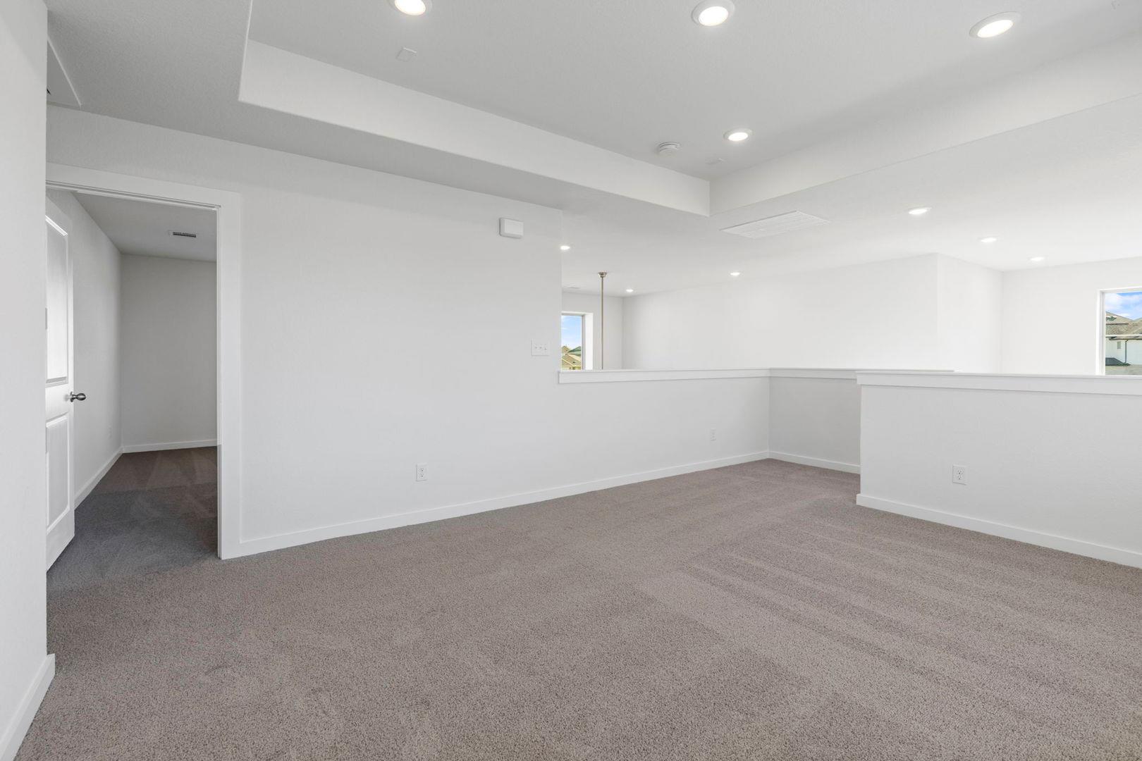 501 Bloomington Loop, Hutto, TX 78634