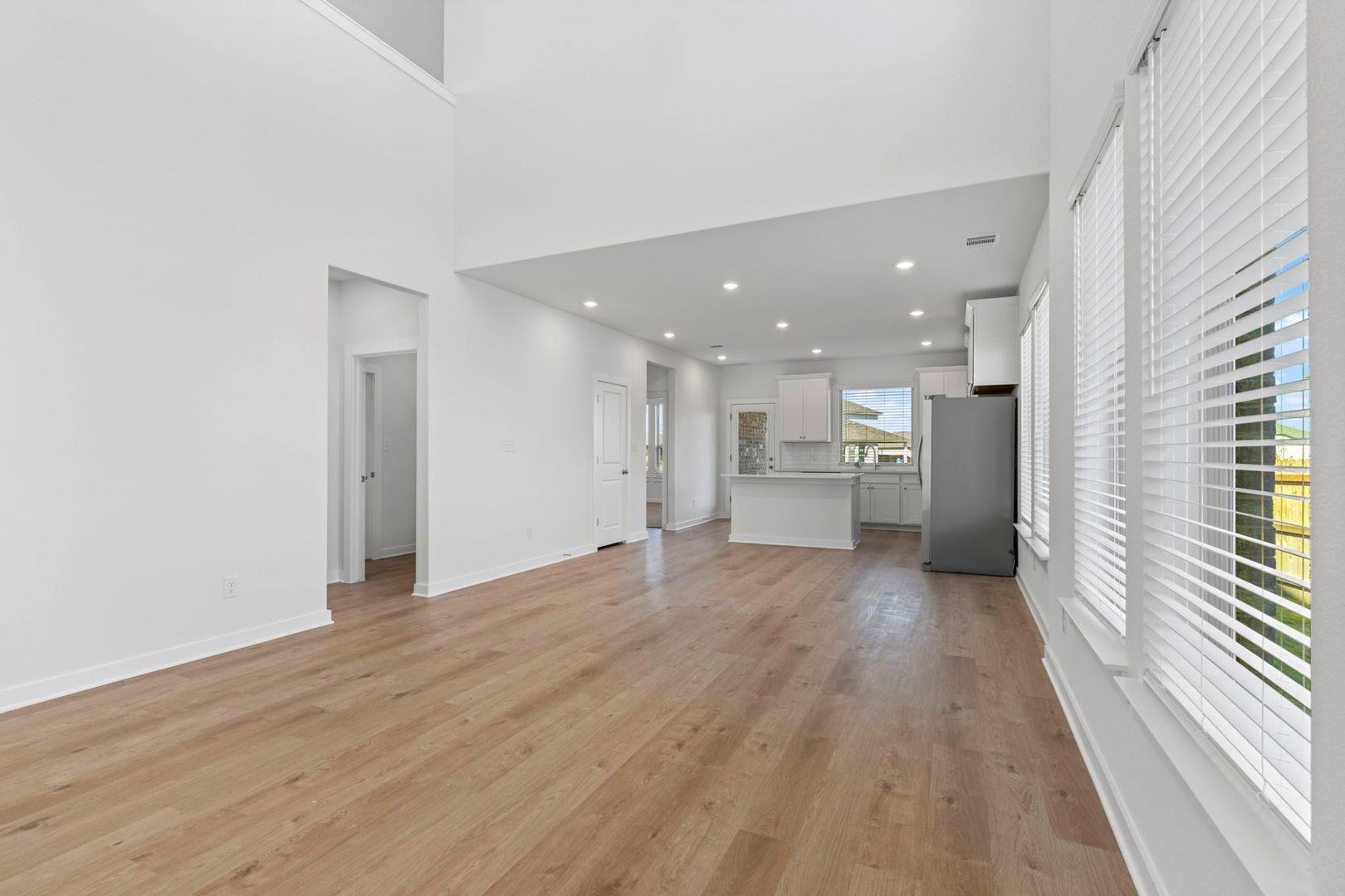 501 Bloomington Loop, Hutto, TX 78634