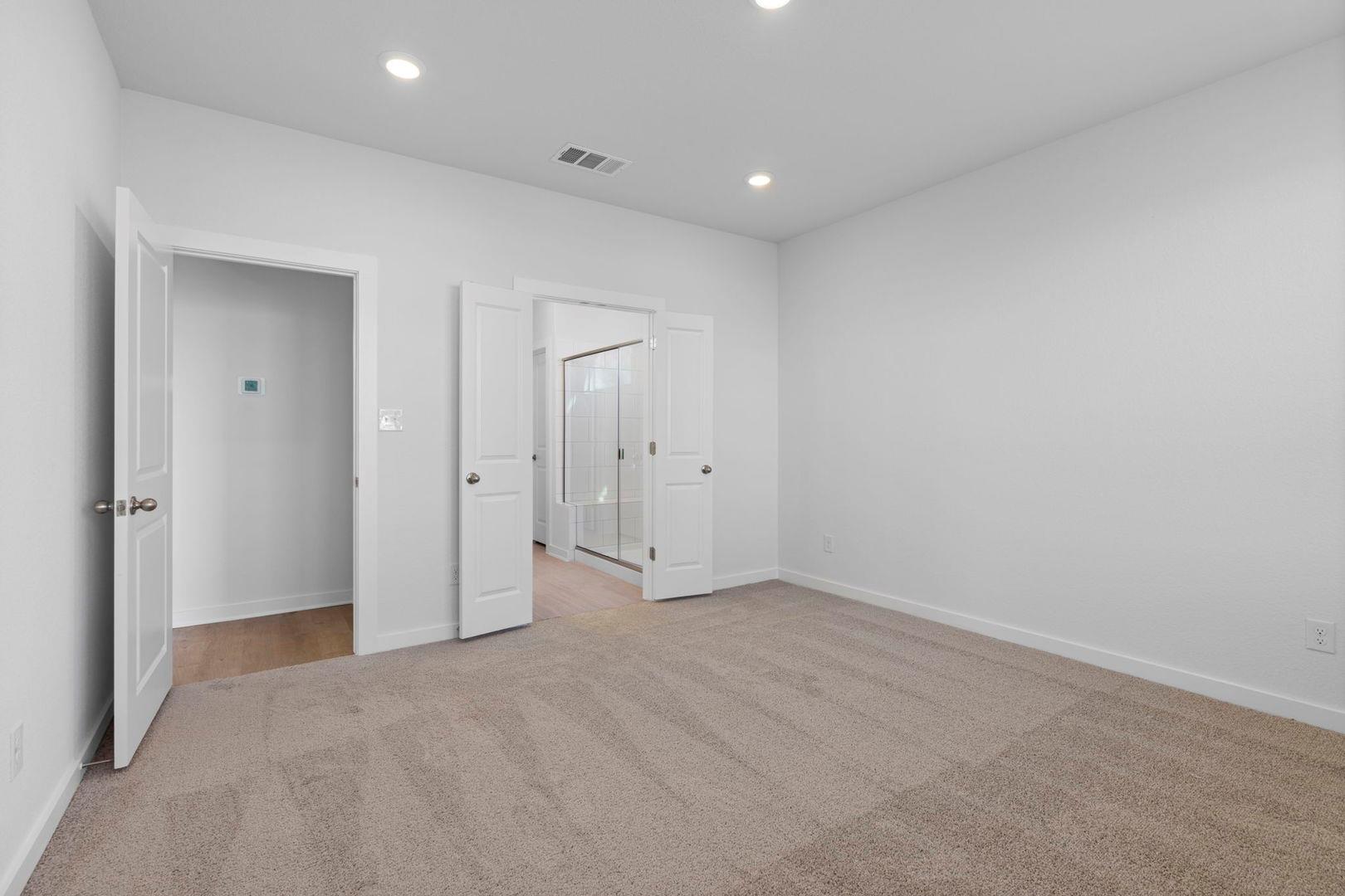 501 Bloomington Loop, Hutto, TX 78634