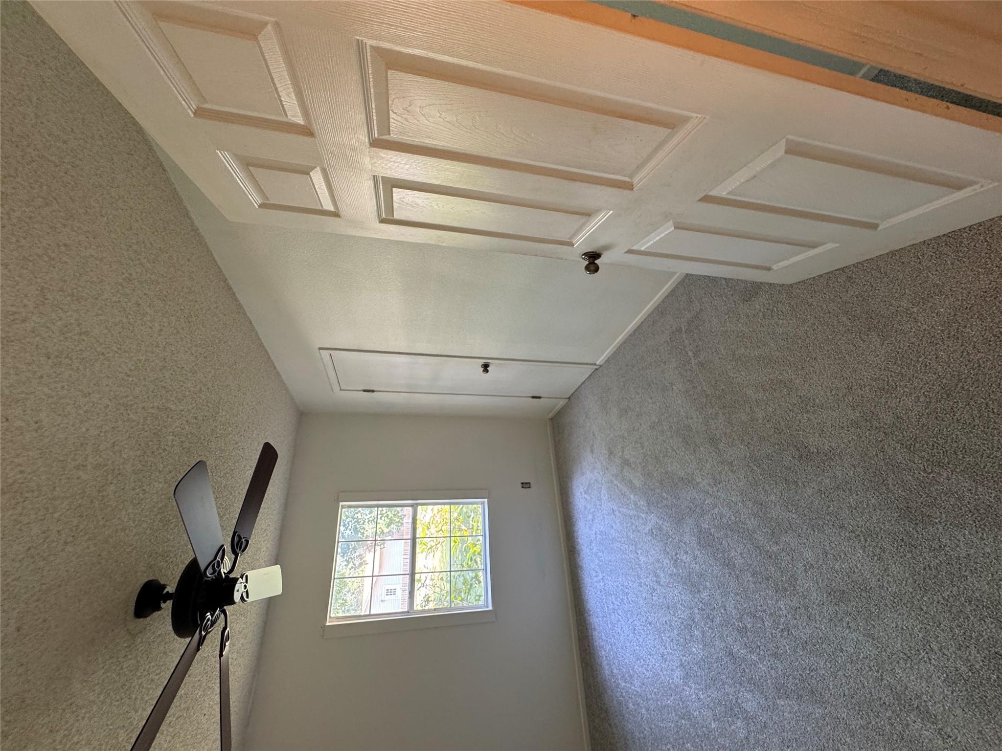 405 Lynch St, Smithville, TX 78957