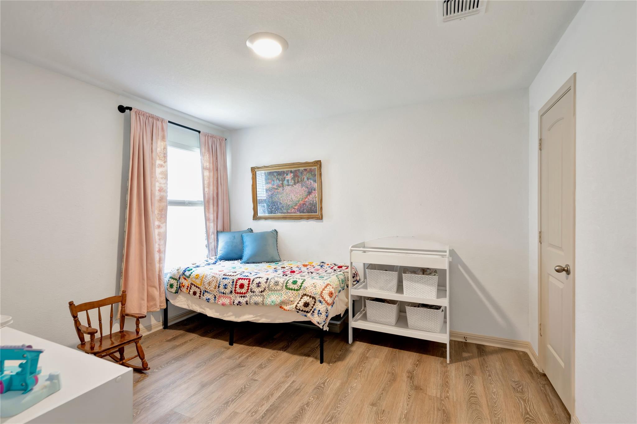 225 Sweetwater Creek Ln, Hutto, TX 78634