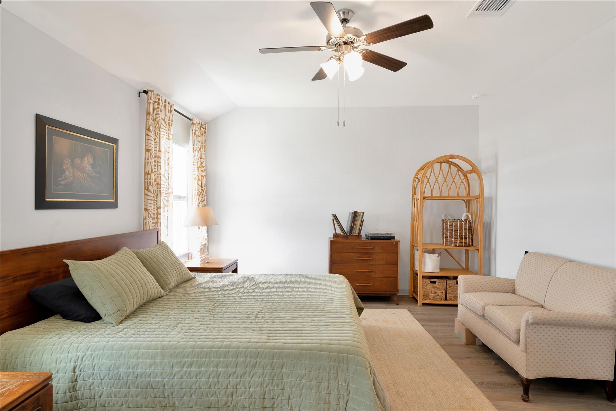 225 Sweetwater Creek Ln, Hutto, TX 78634