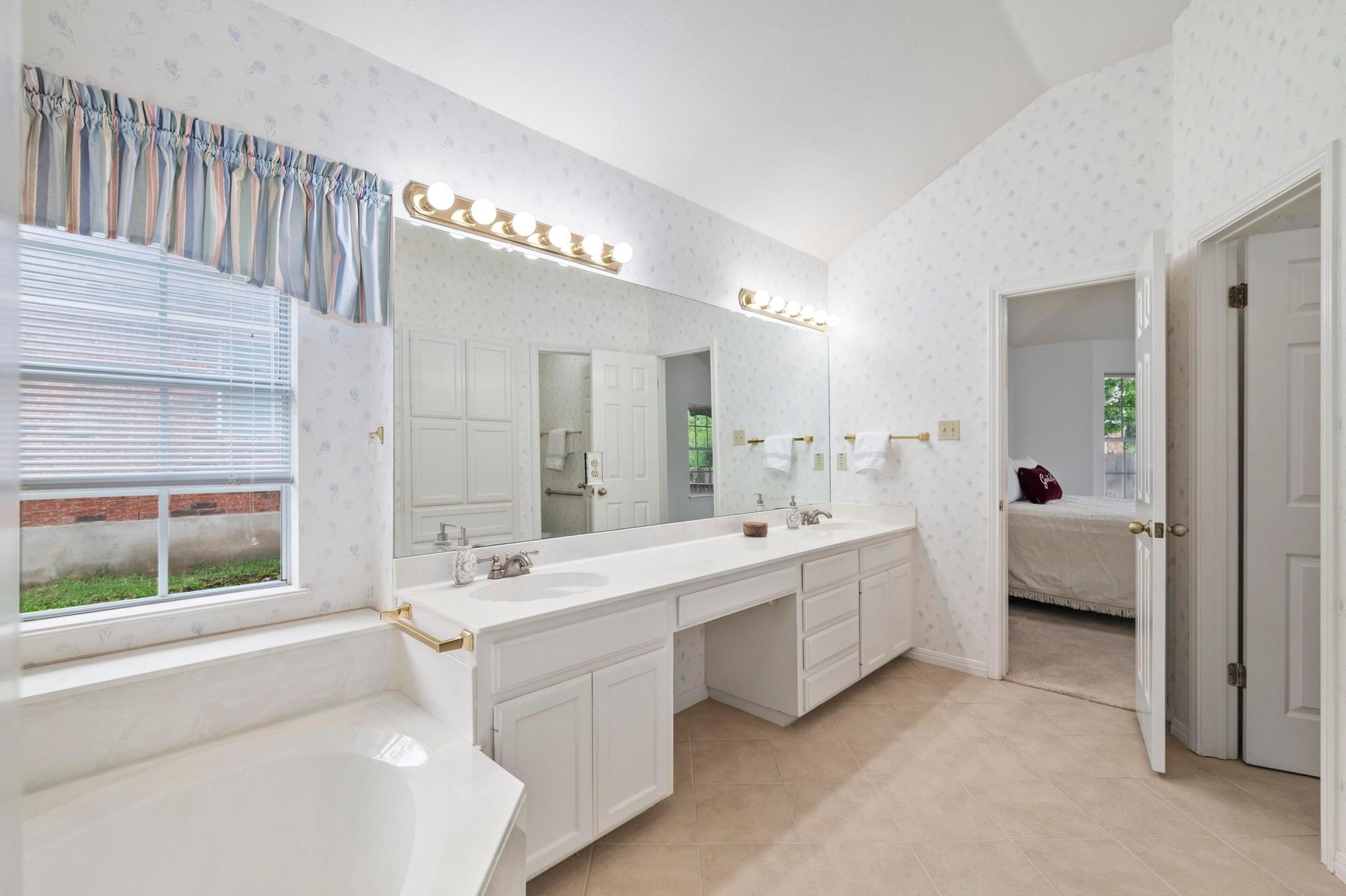 10601 Beckwood Dr, Austin, TX 78726