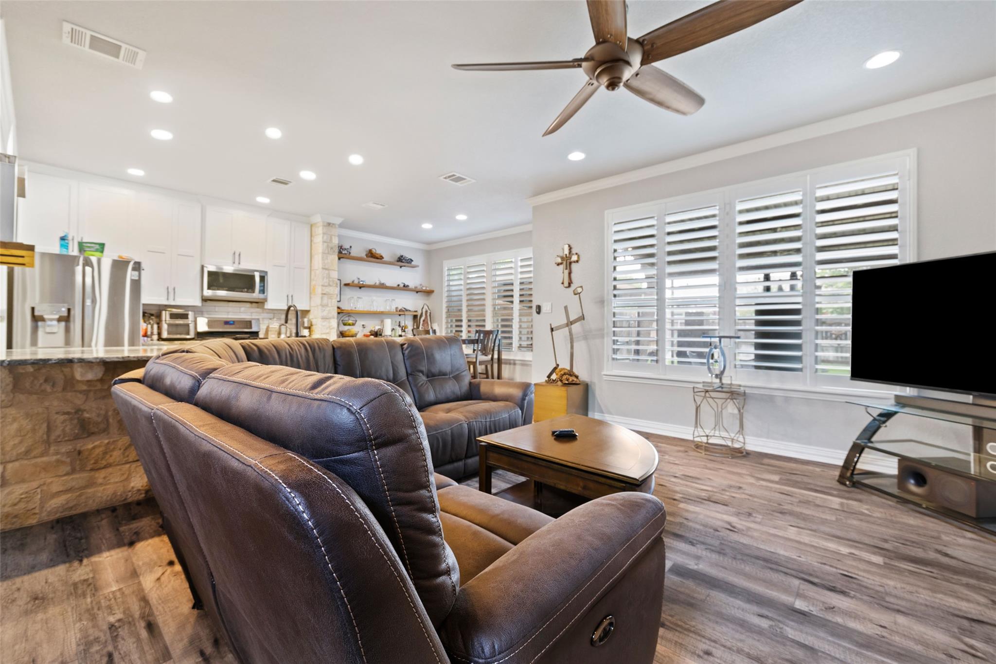 134 Prairie Springs Cv, Georgetown, TX 78626