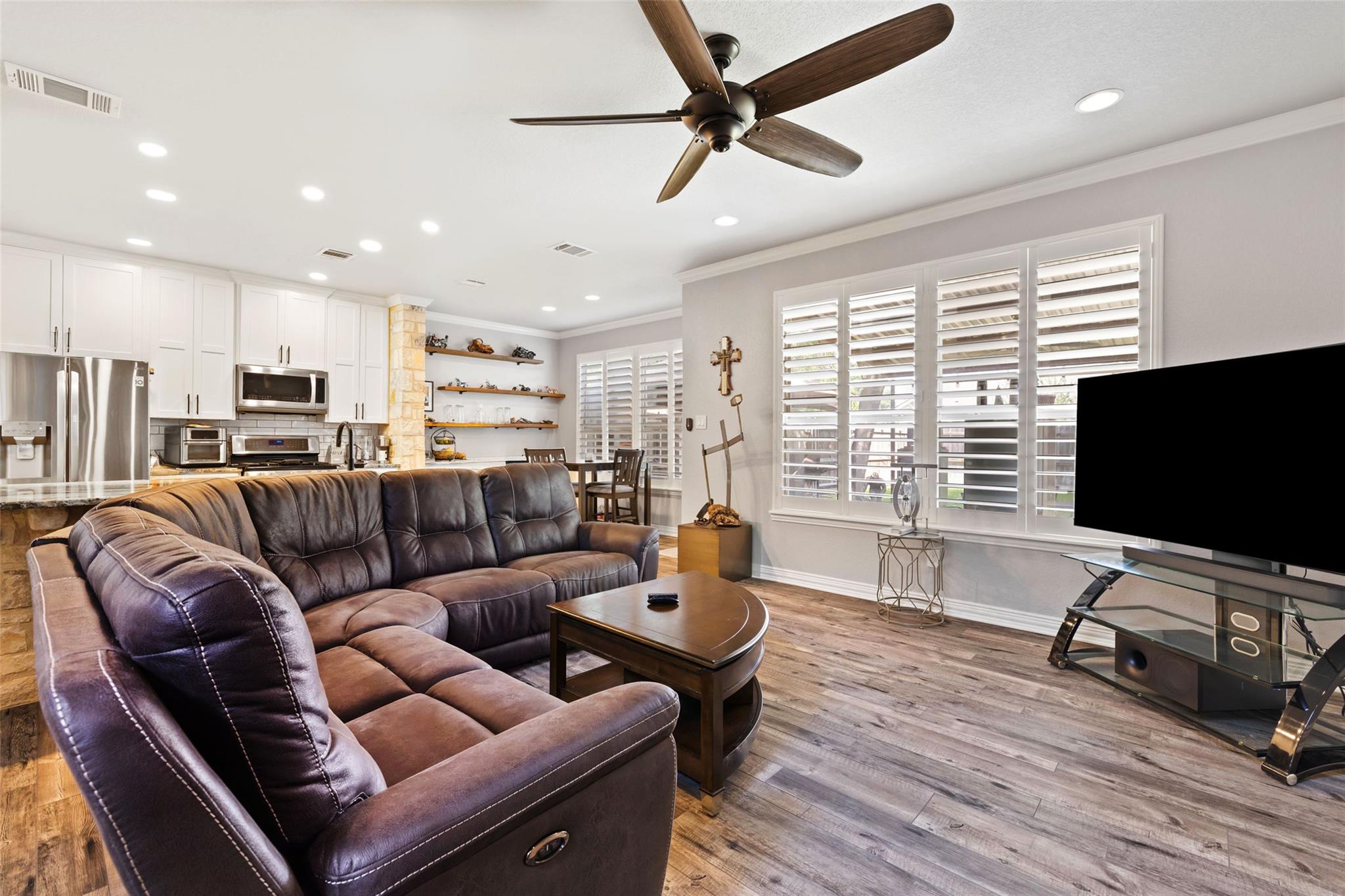 134 Prairie Springs Cv, Georgetown, TX 78626