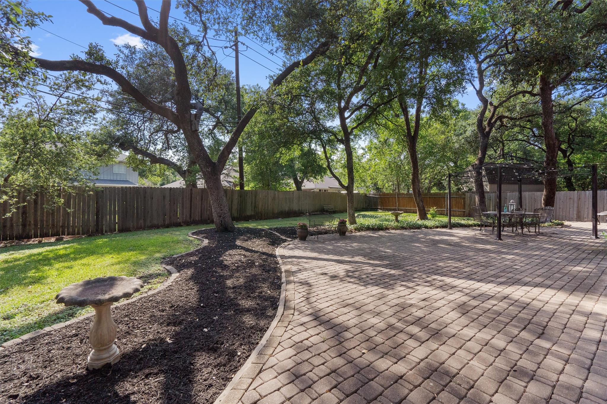 7915 Petaca Trl, Austin, TX 78729
