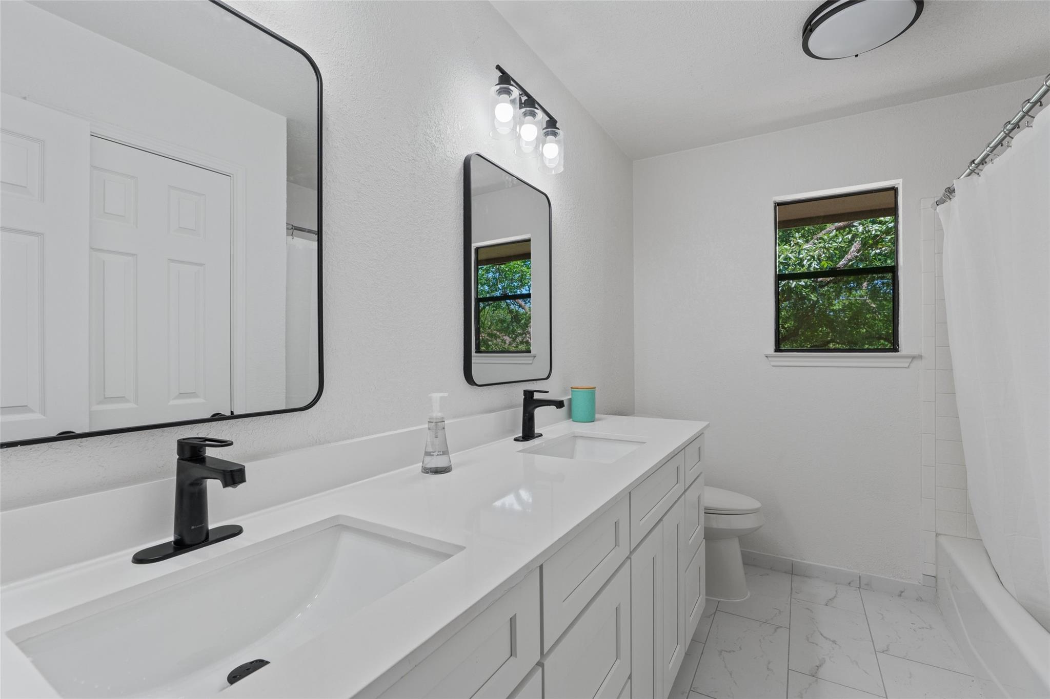 7915 Petaca Trl, Austin, TX 78729