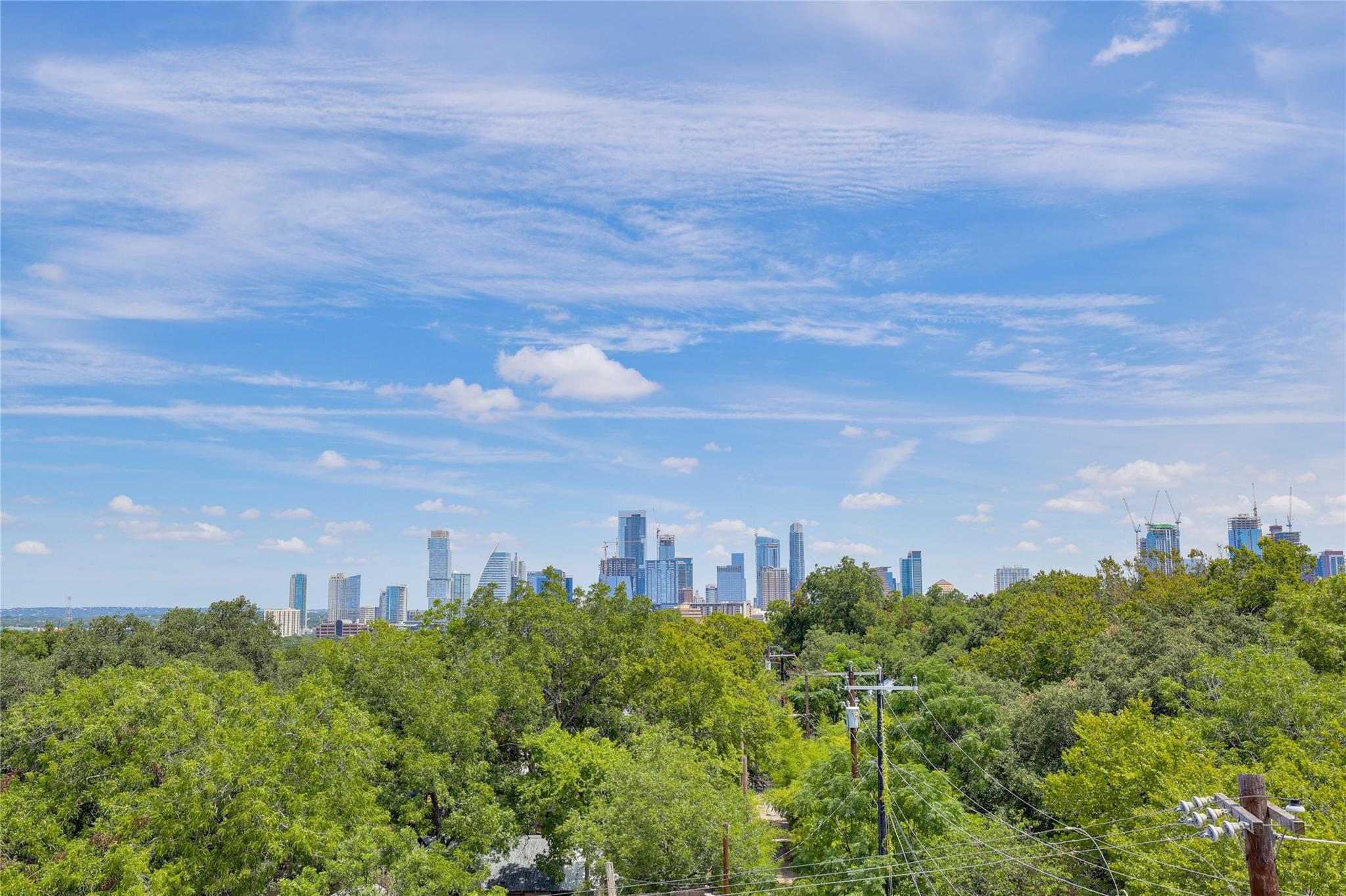 207 W Johanna St # 102, Austin, TX 78704
