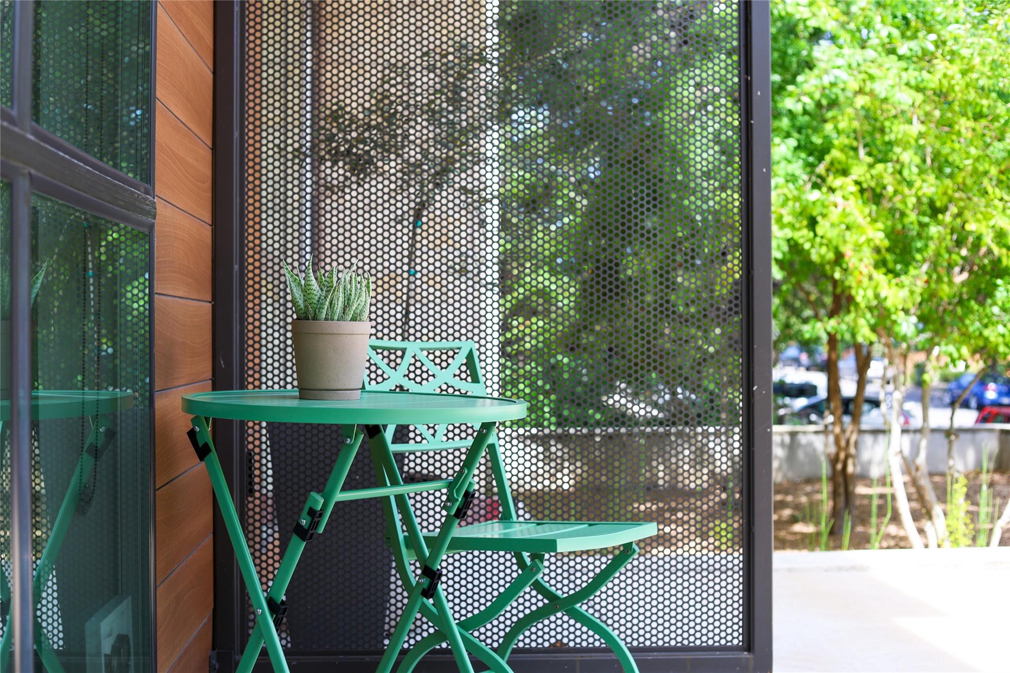 207 W Johanna St # 102, Austin, TX 78704