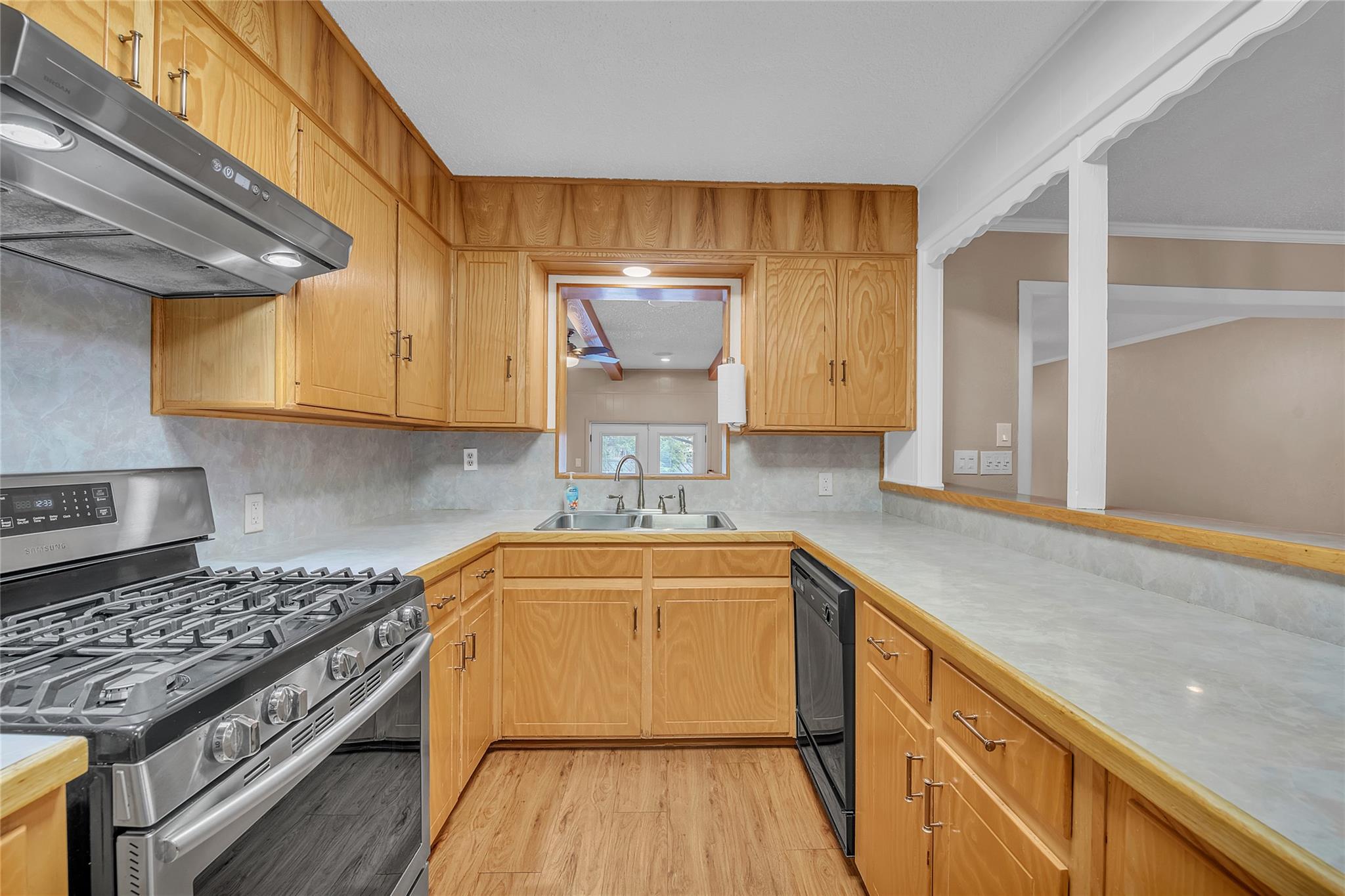 1009 Robertson Ave, Copperas Cove, TX 76522