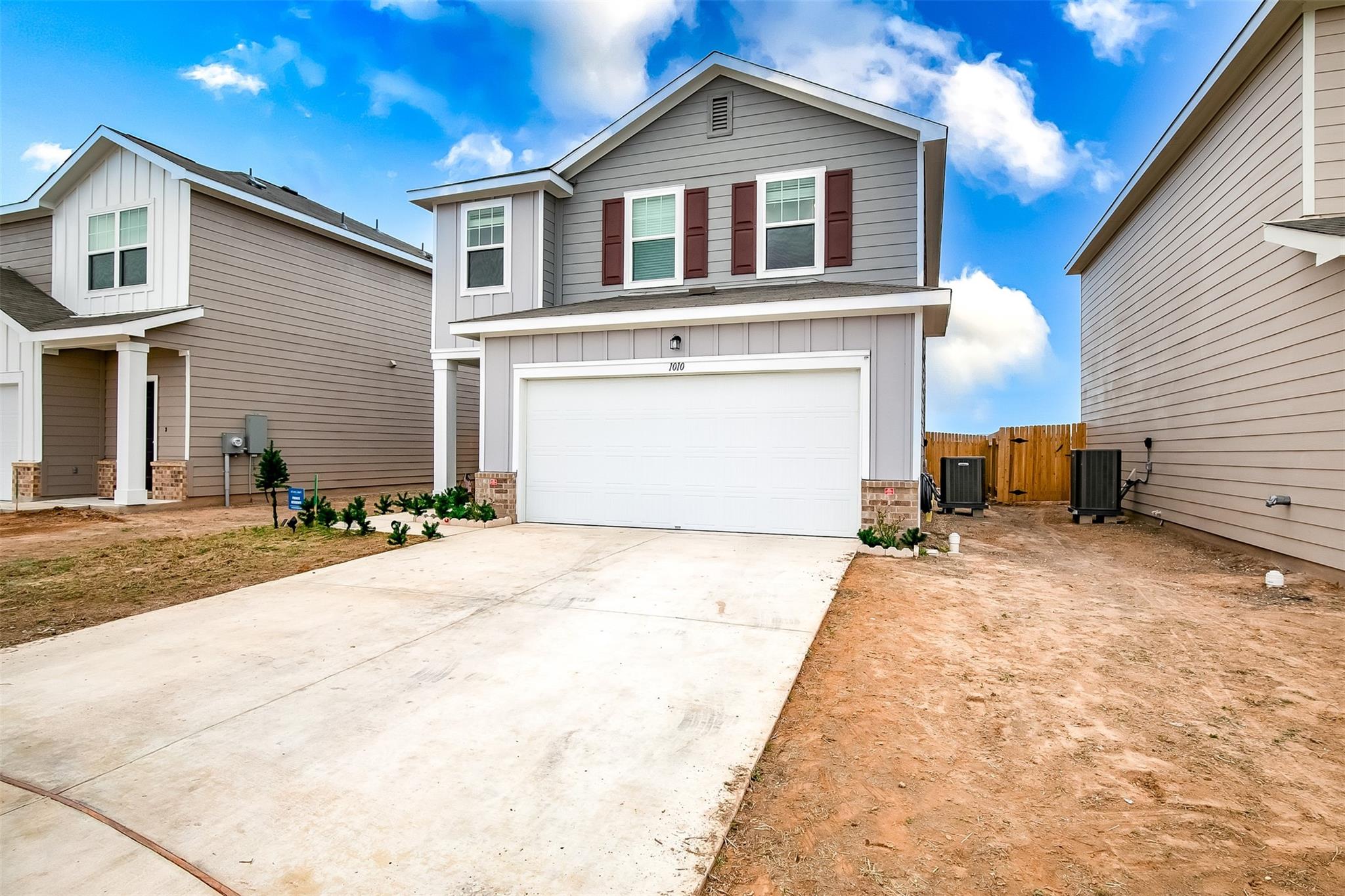 1010 Waterbuck Cv, Hutto, TX 78634