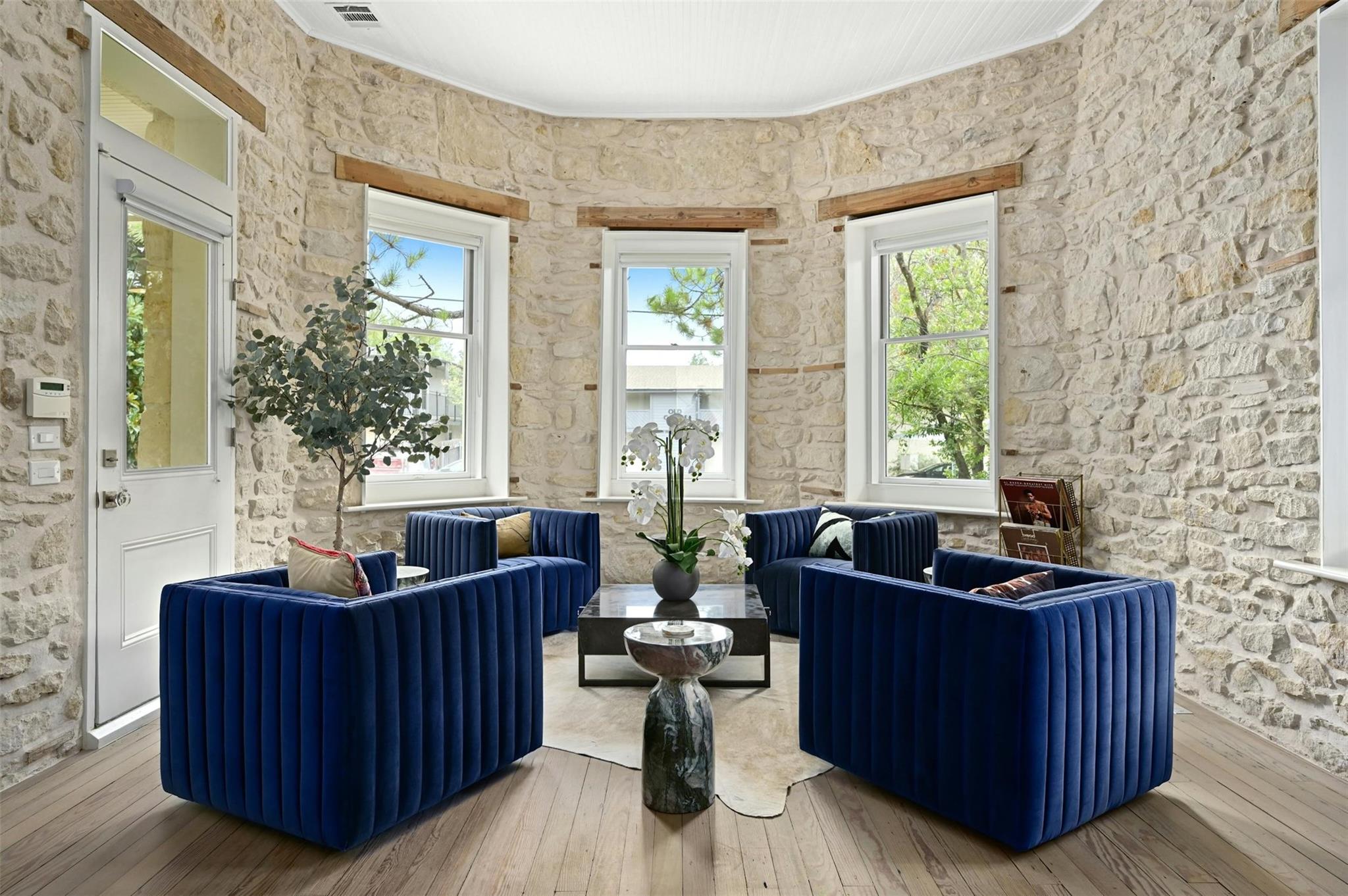 1112 W 10 St, Austin, TX 78703