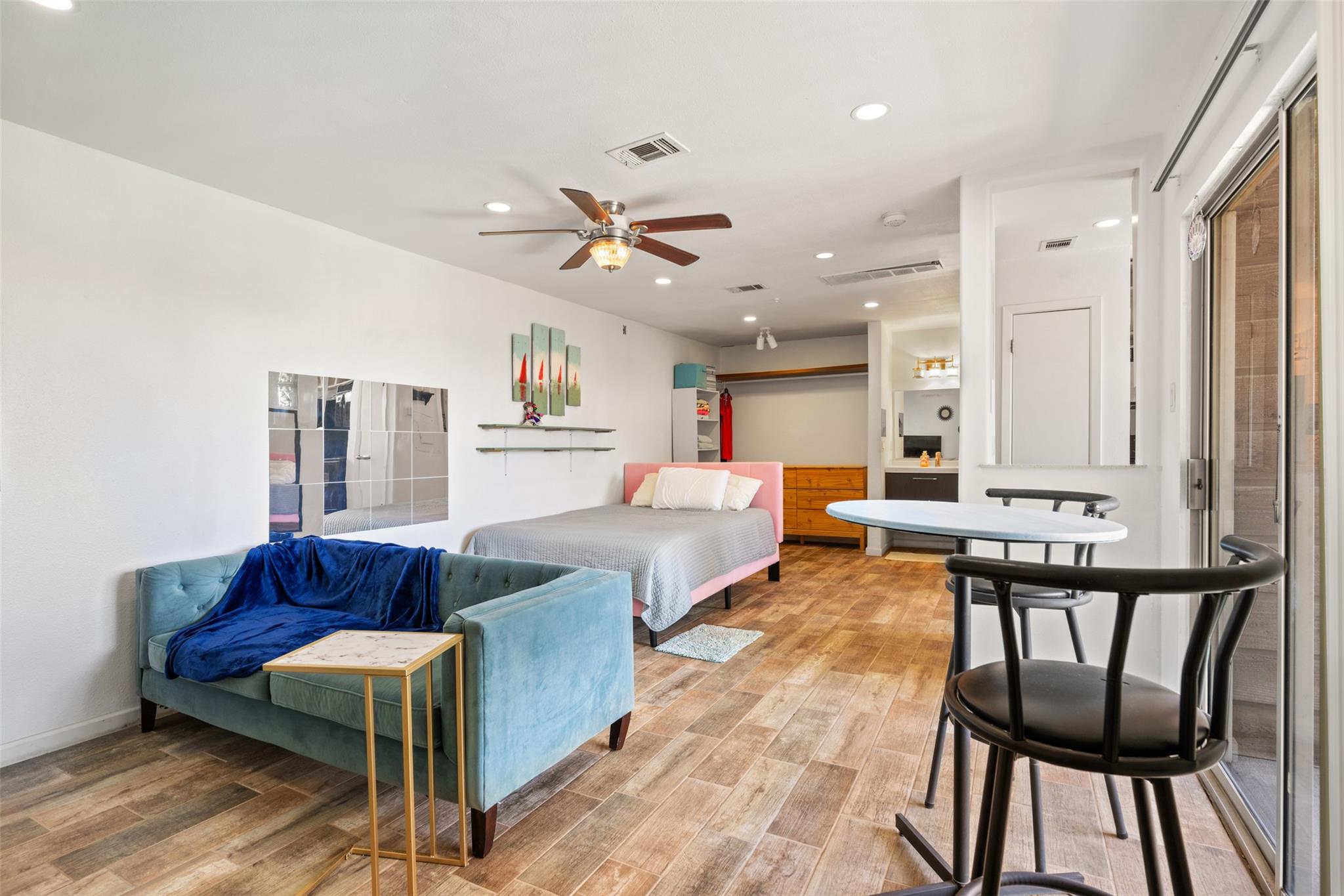 6903 Deatonhill Dr # 15, Austin, TX 78745