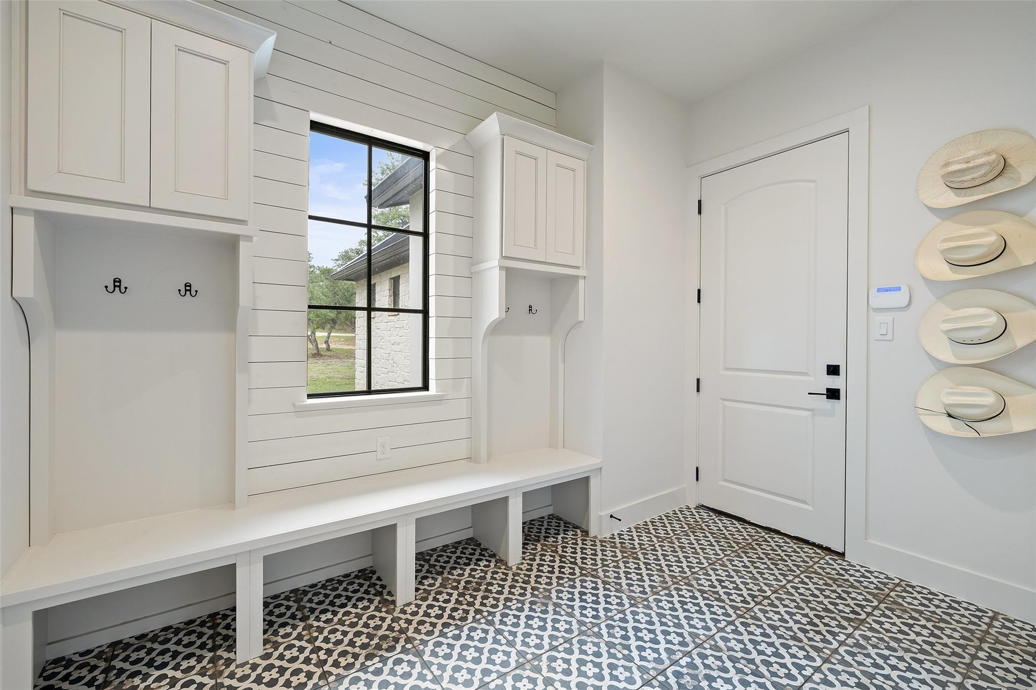 1278 Sanctuary Ln, Blanco, TX 78606