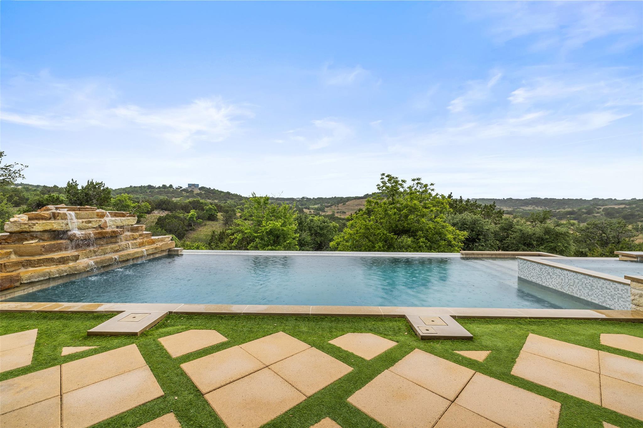 1278 Sanctuary Ln, Blanco, TX 78606