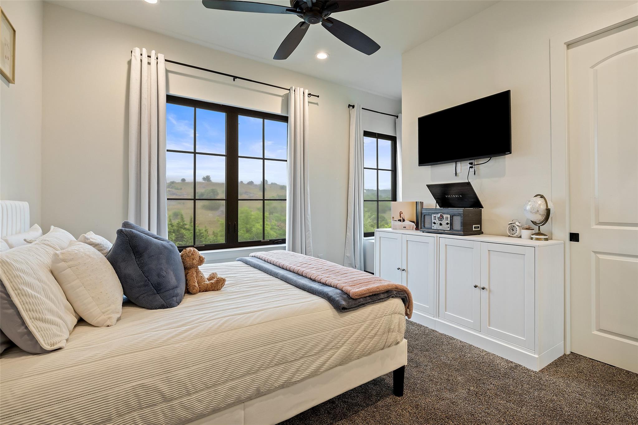 1278 Sanctuary Ln, Blanco, TX 78606