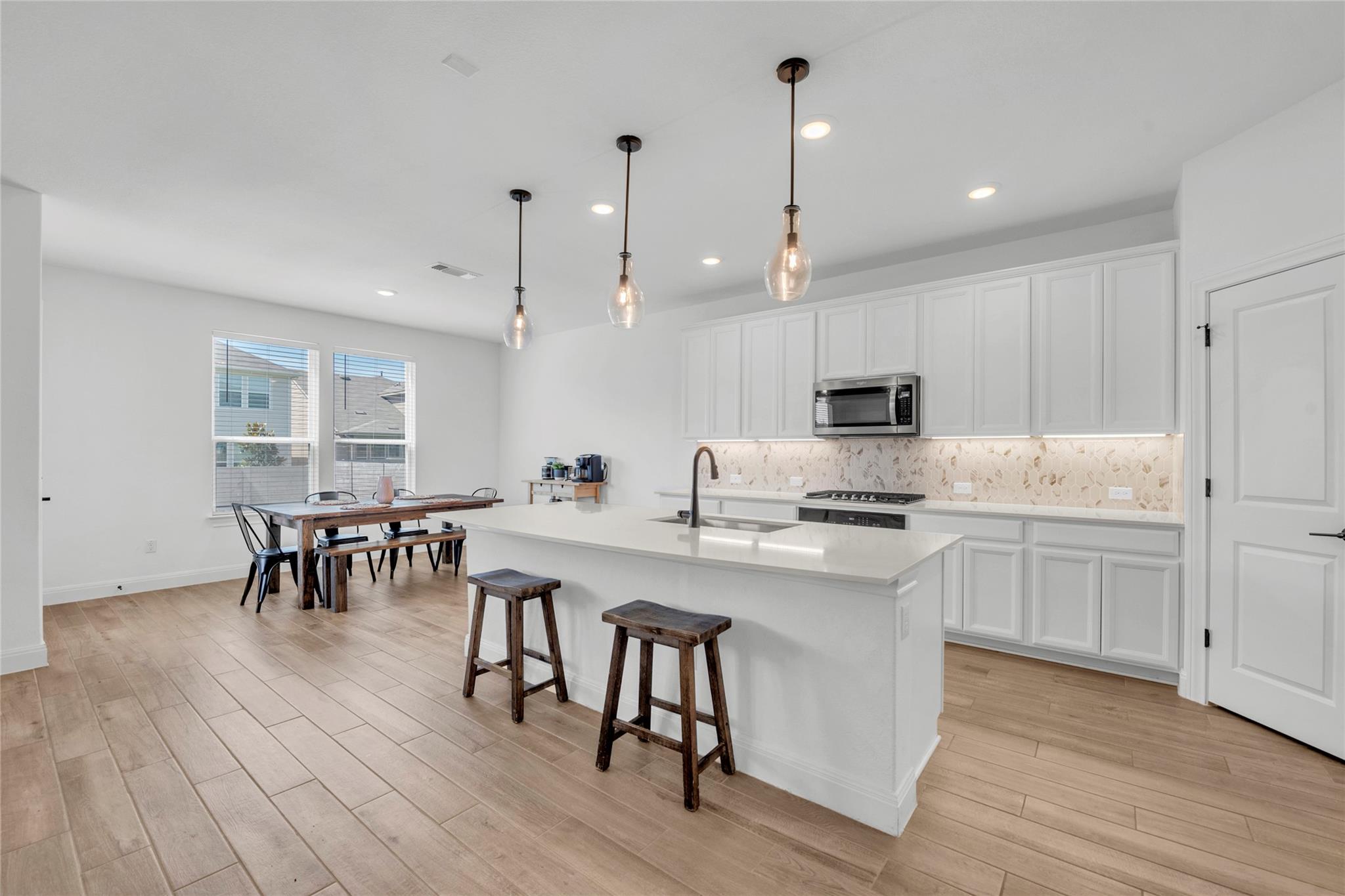 240 Harbors Ln, Leander, TX 78641