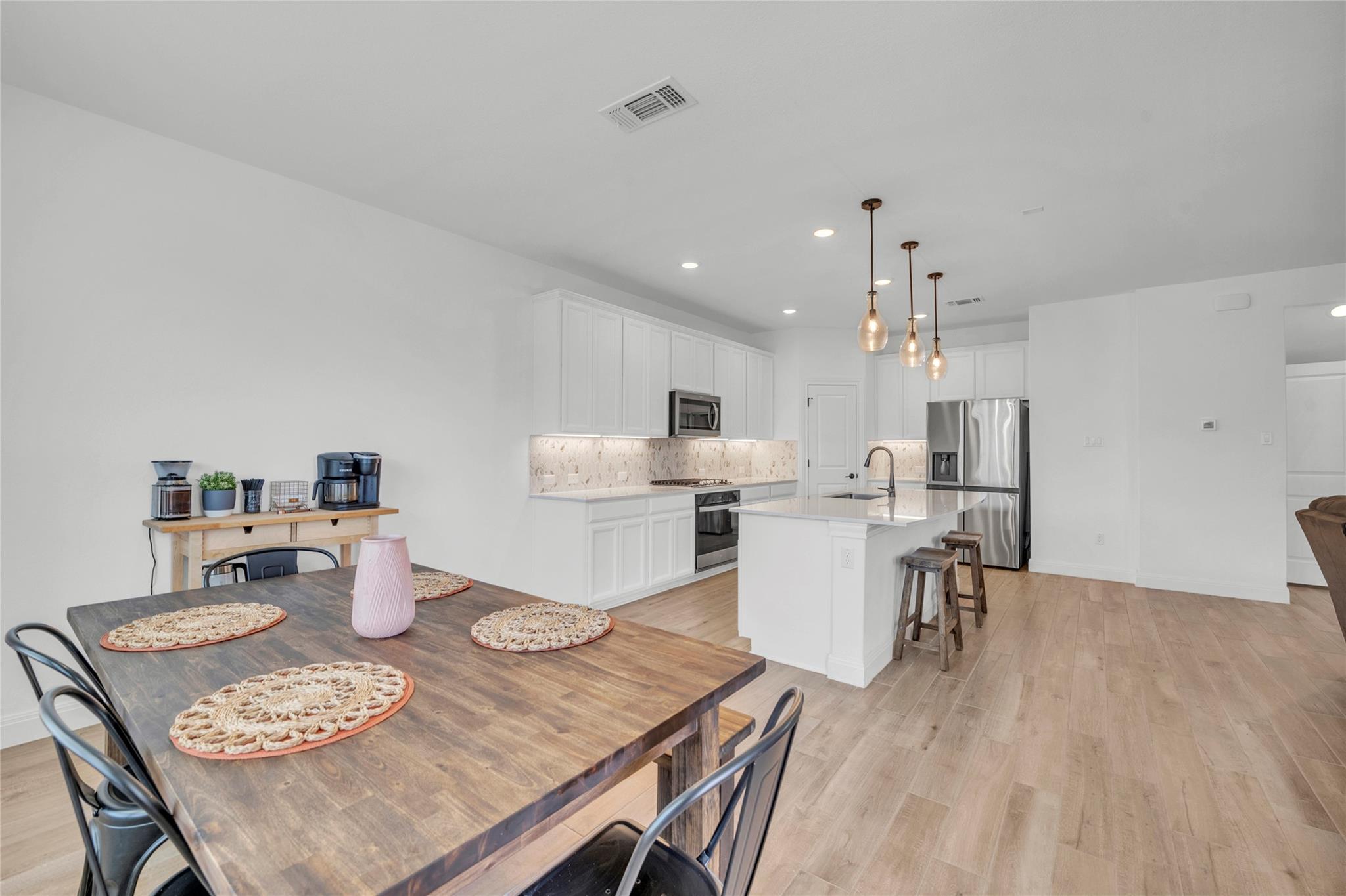 240 Harbors Ln, Leander, TX 78641