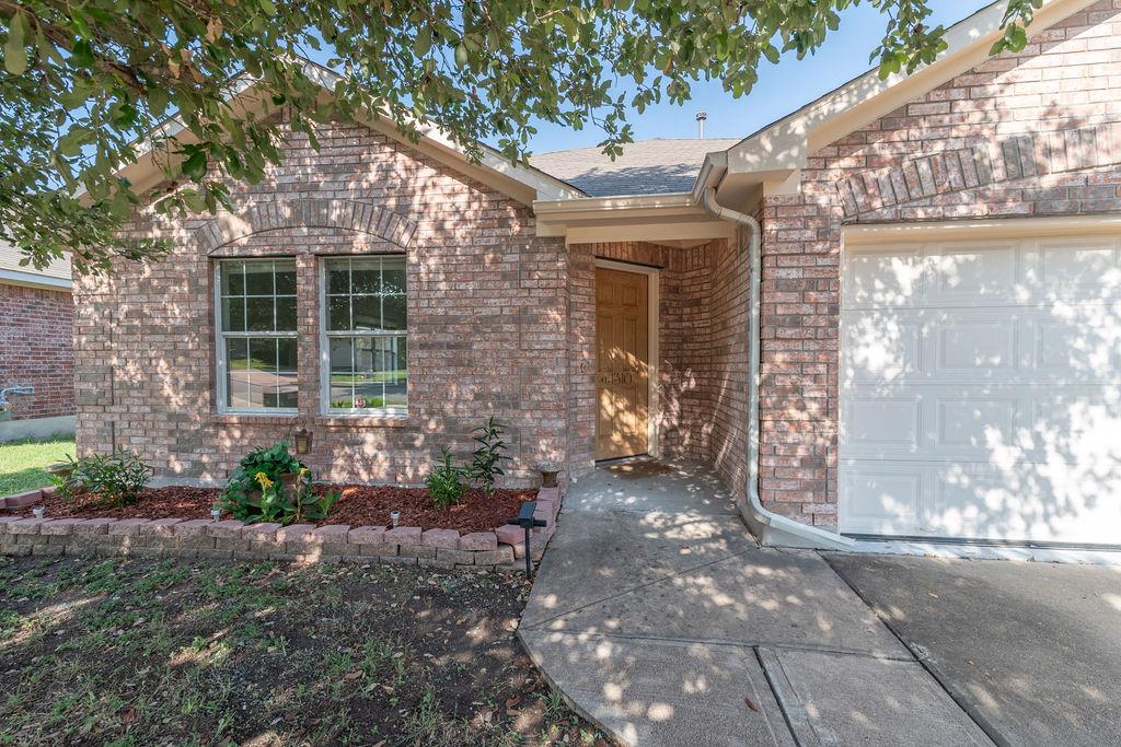 1310 Rainbow Parke Dr, Round Rock, TX 78665