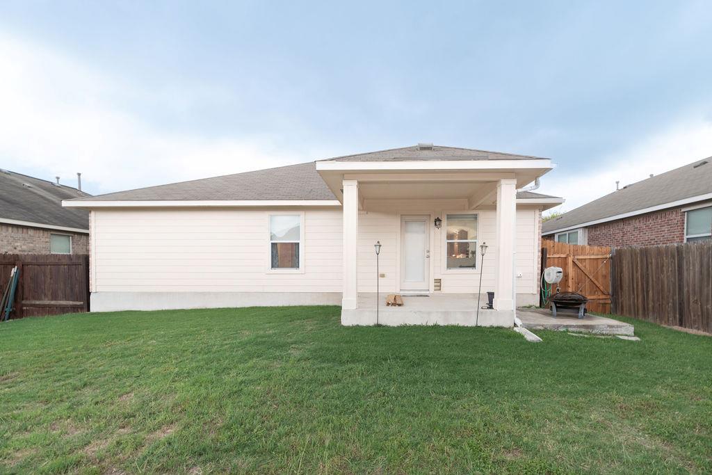 1310 Rainbow Parke Dr, Round Rock, TX 78665