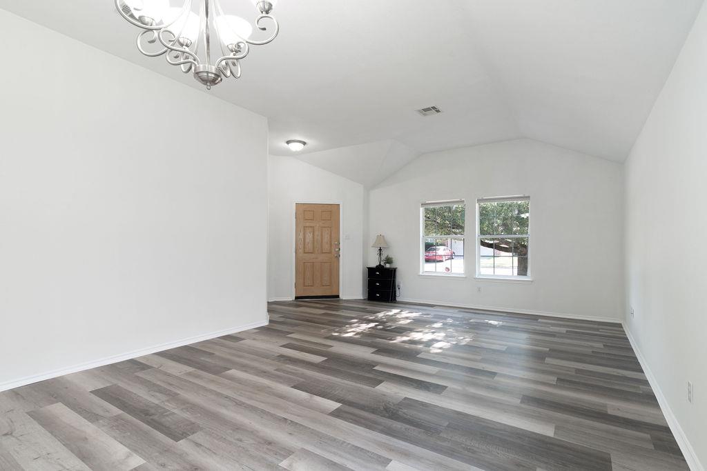 1310 Rainbow Parke Dr, Round Rock, TX 78665